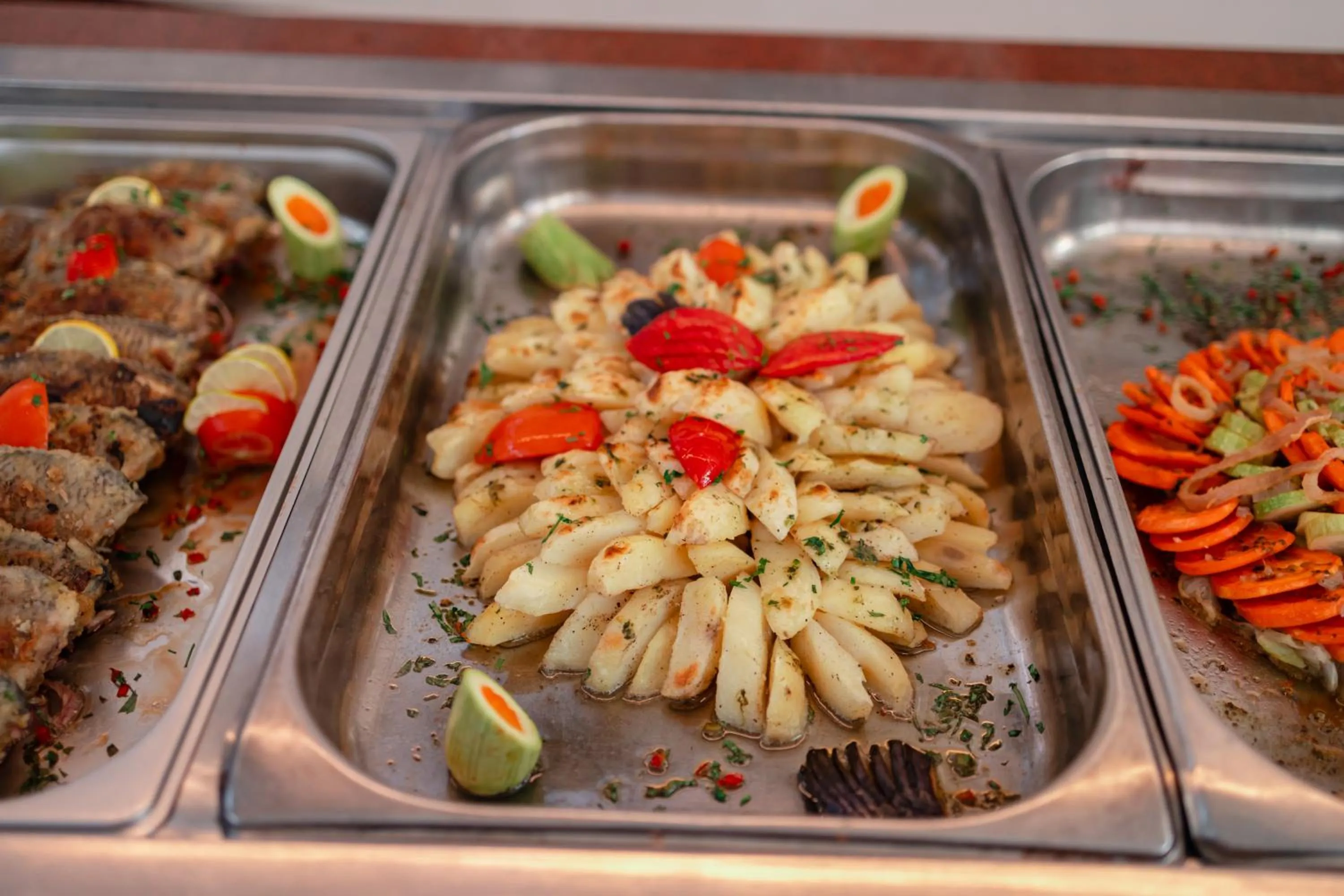 Restaurant/places to eat in Empire Beach Aqua Park