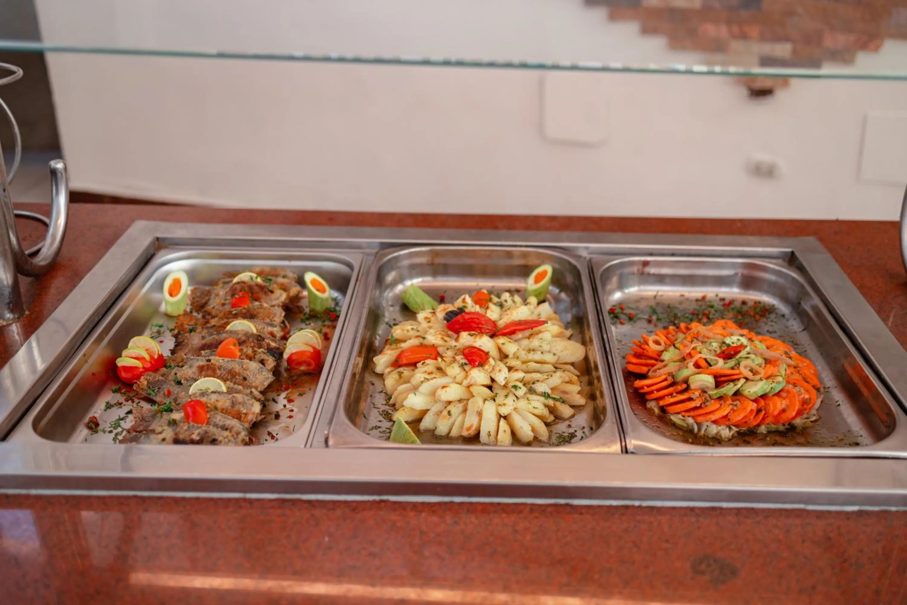 Restaurant/places to eat in Empire Beach Aqua Park