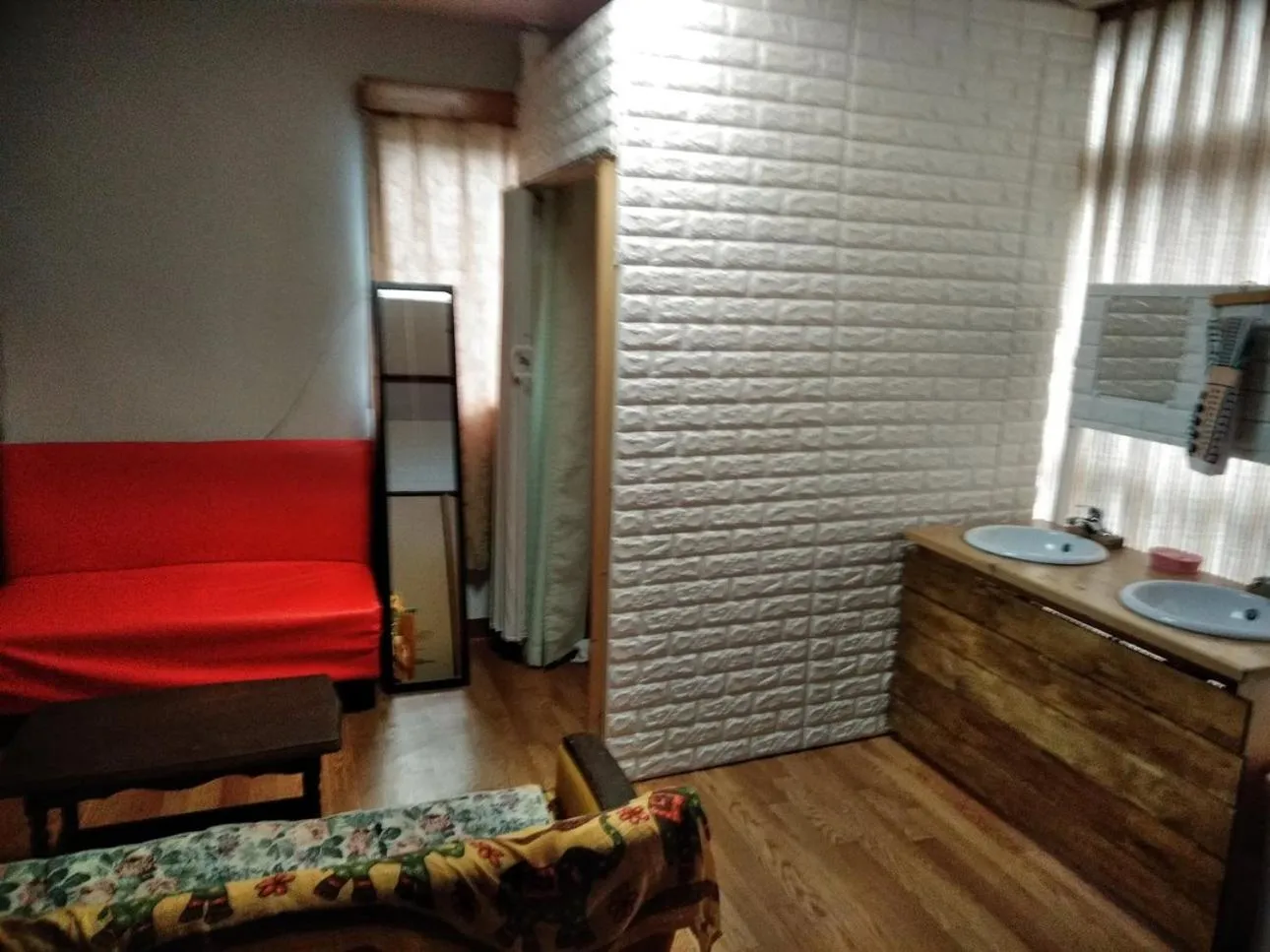 Travellersdou Kirinya