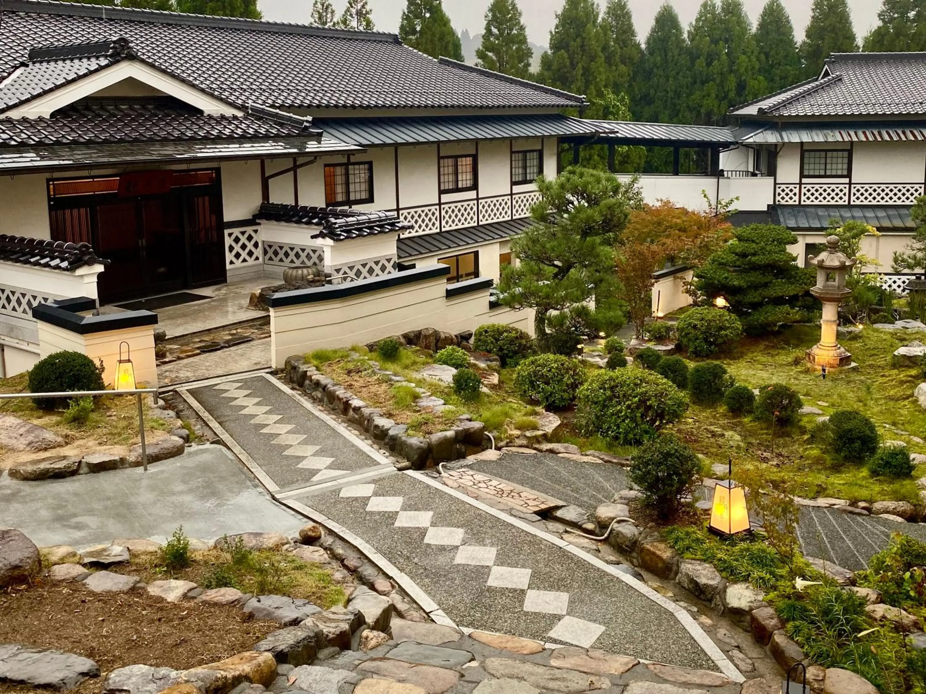 Property building in Yunogo Onsen HOTEL YUNOMORI BISYUNKAKU