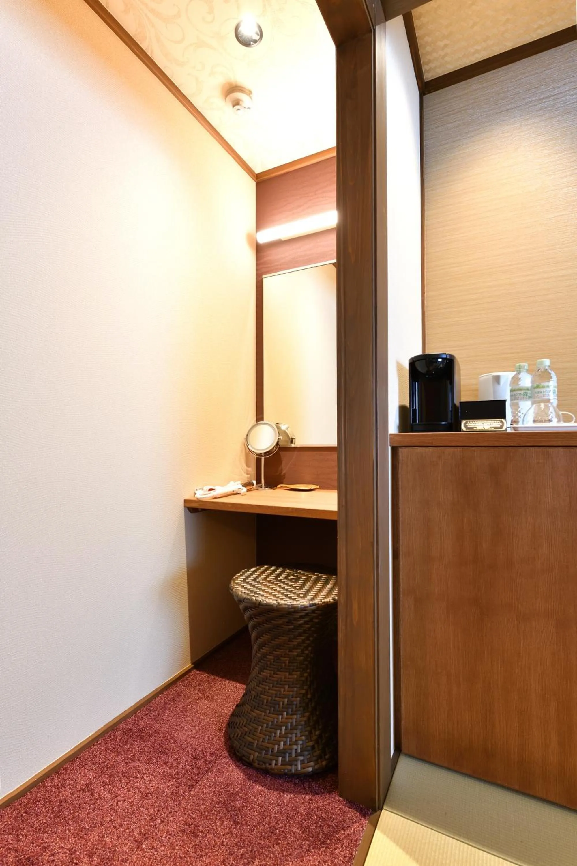 Photo of the whole room in Yunogo Onsen HOTEL YUNOMORI BISYUNKAKU