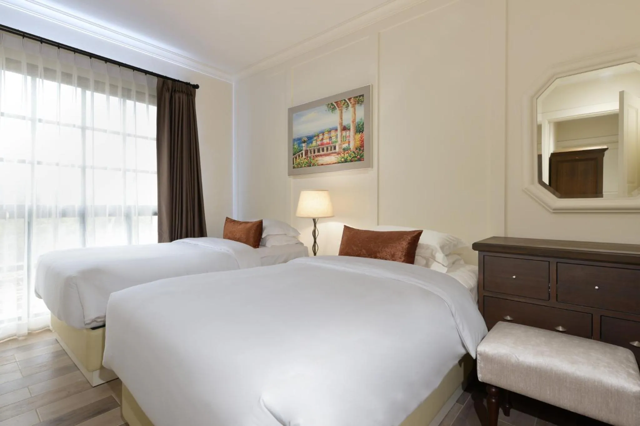 Communal lounge/ TV room, Bed in Le Monte Khao Yai