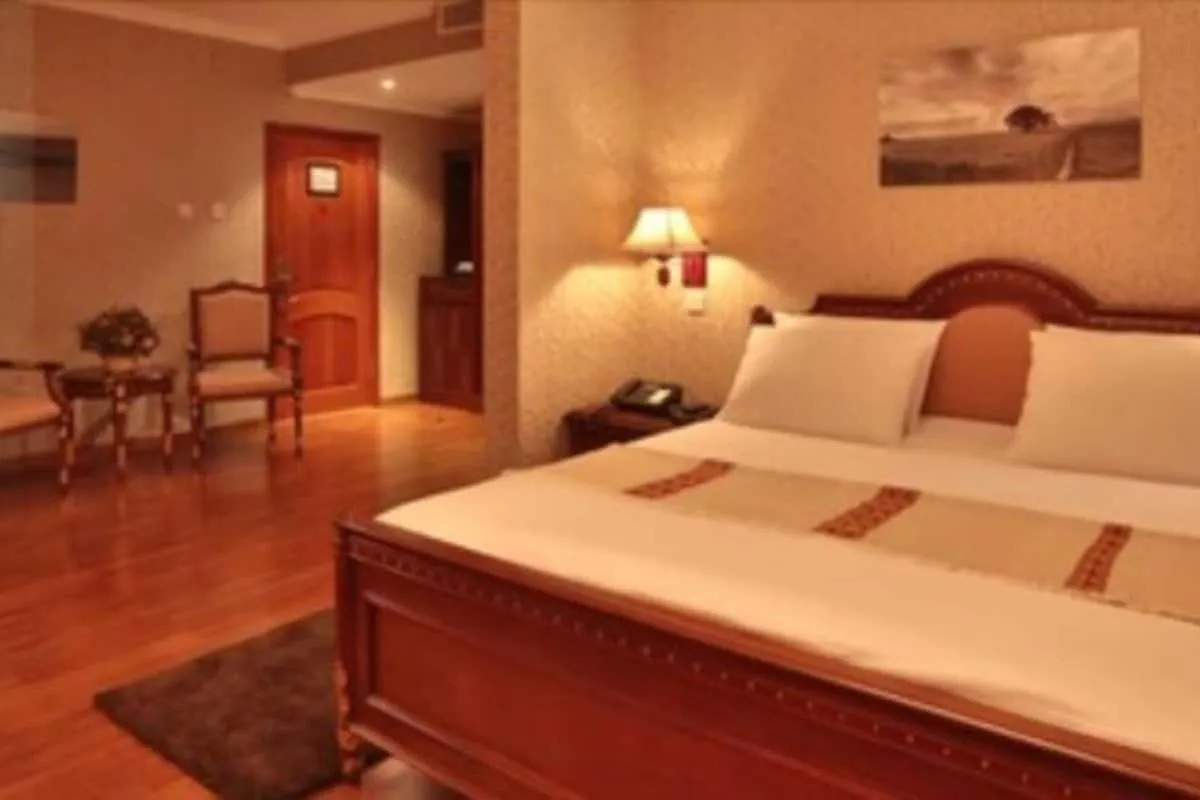 Bedroom, Bed in Abyssinia Renaissance Hotel