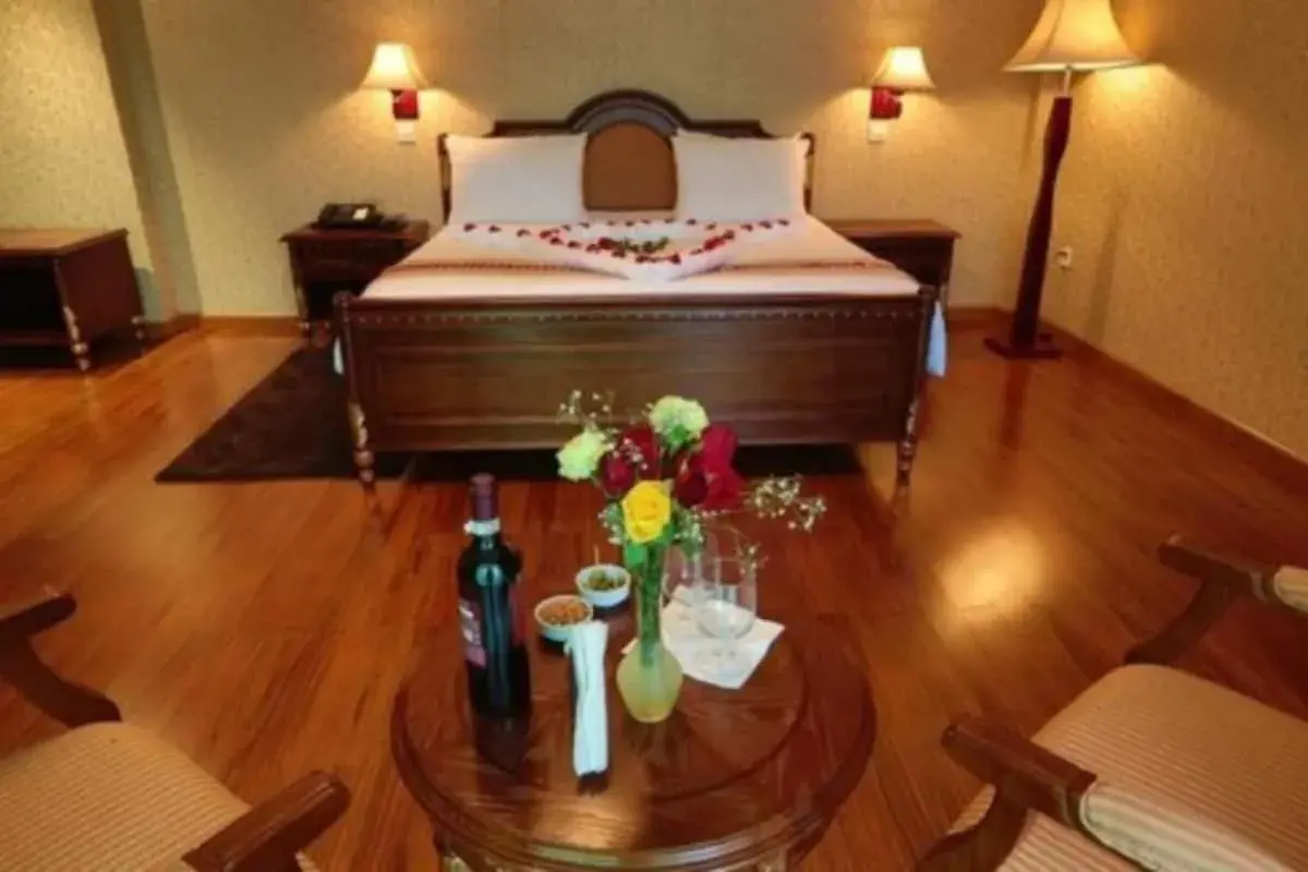 Deluxe Room - single occupancy in Abyssinia Renaissance Hotel Deluxe Room - single occupancy in Abyssinia Renaissance Hotel