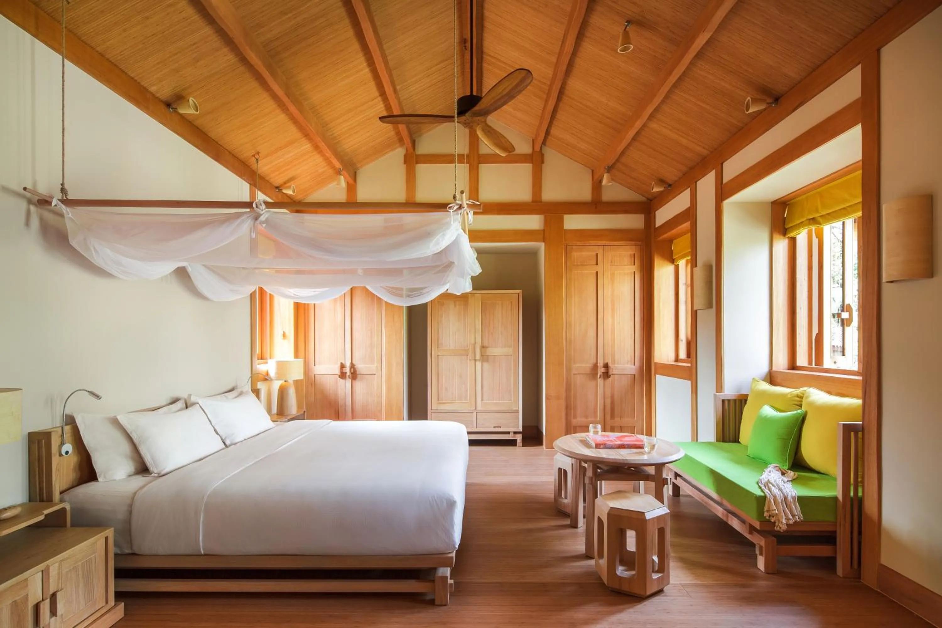 Bed in Six Senses Qing Cheng Mountain