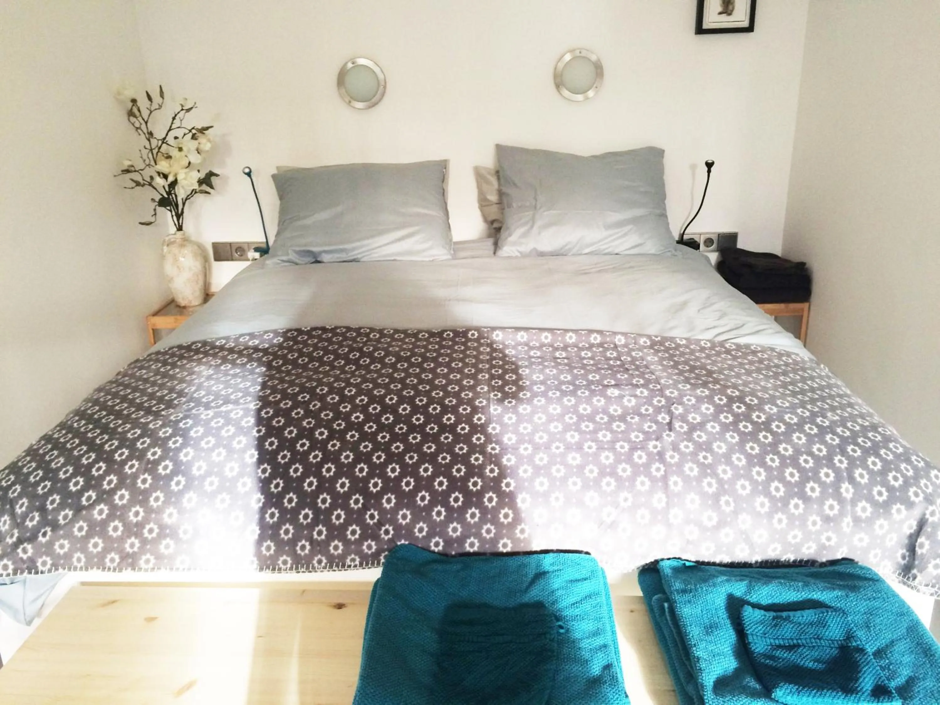 Bed in The Quay Amsterdam - FREE PARKING