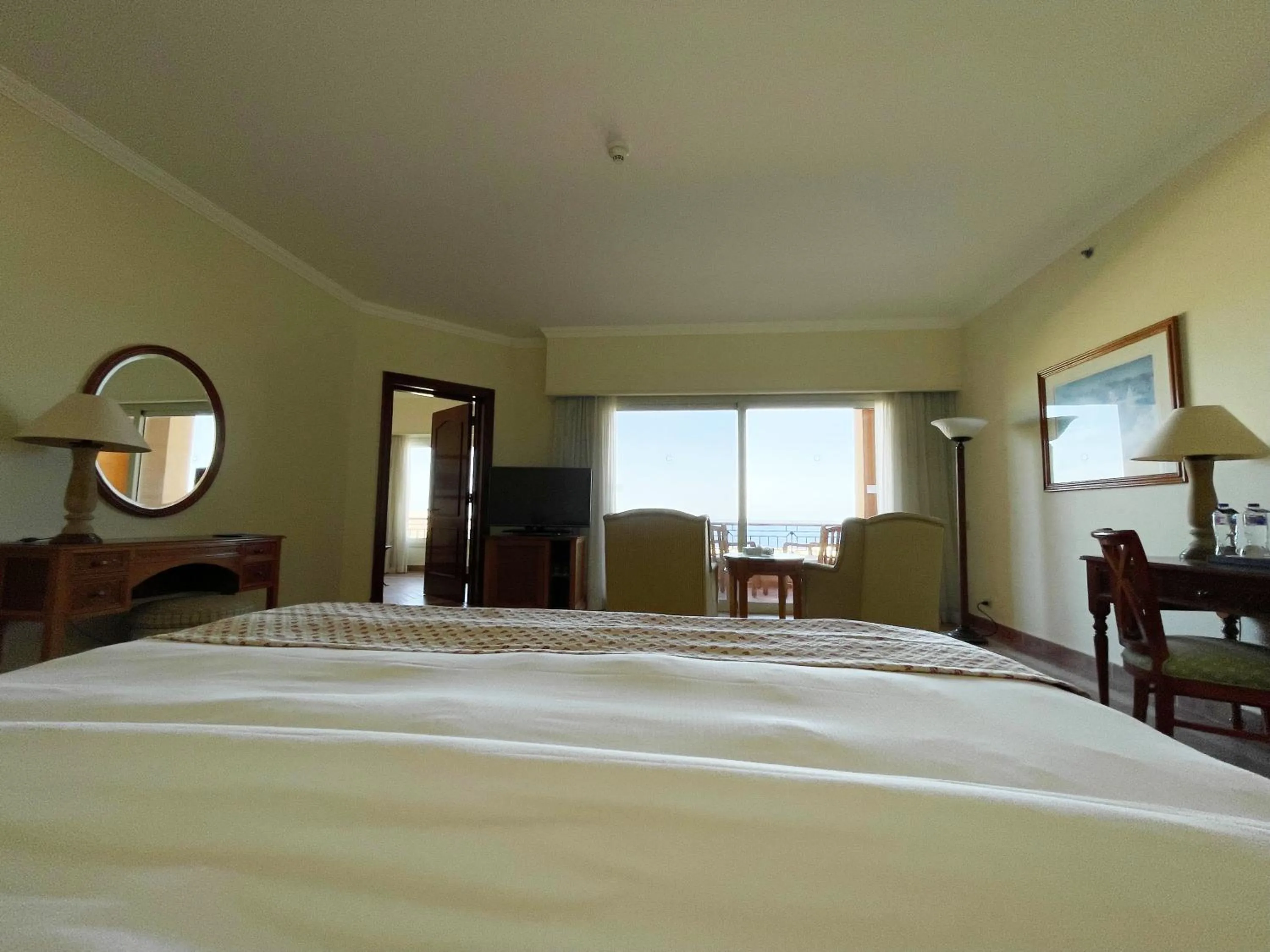 Bedroom, Bed in The Cascades Golf Resort, Spa & Thalasso