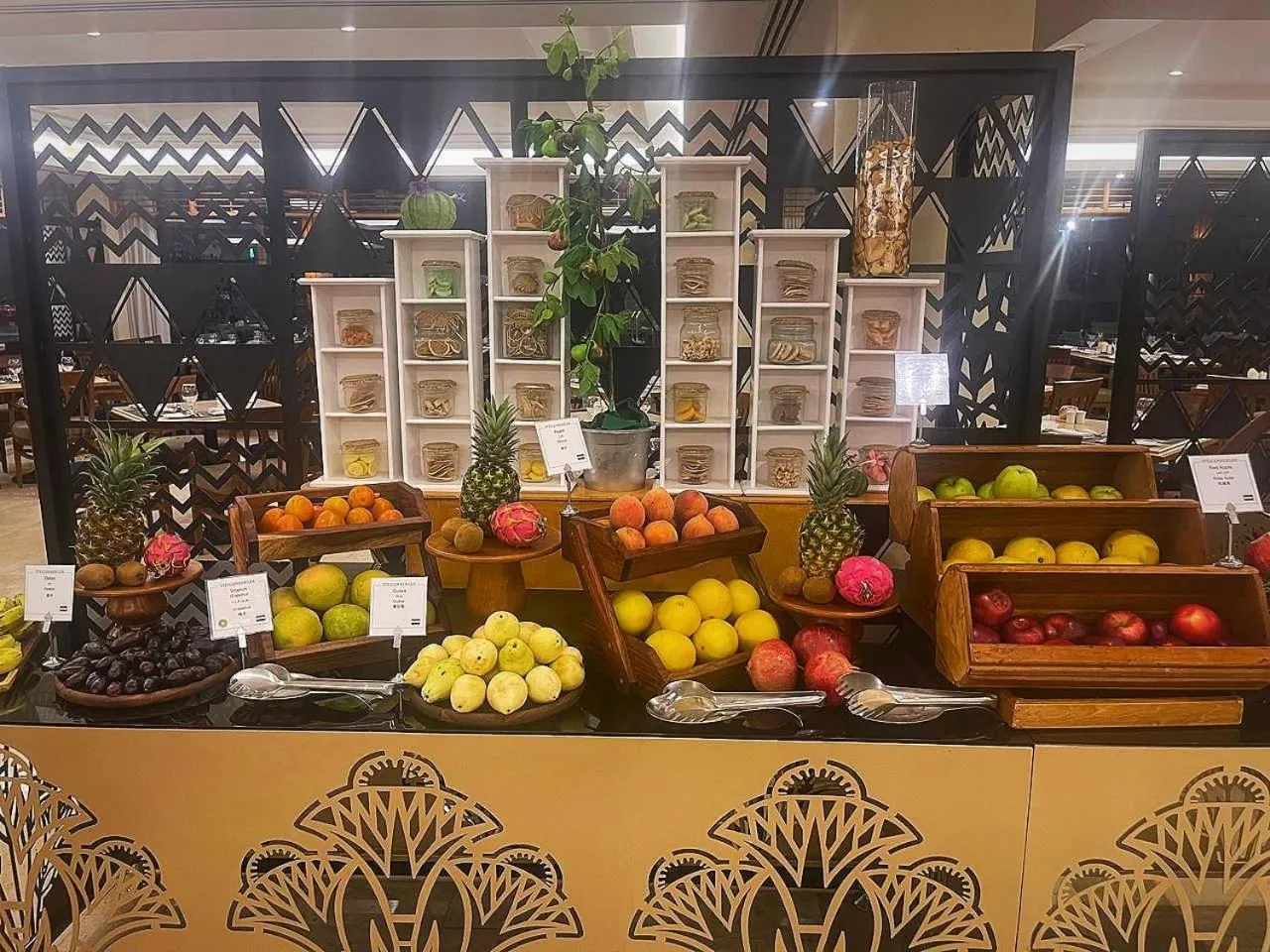 Food in Steigenberger Resort Achti