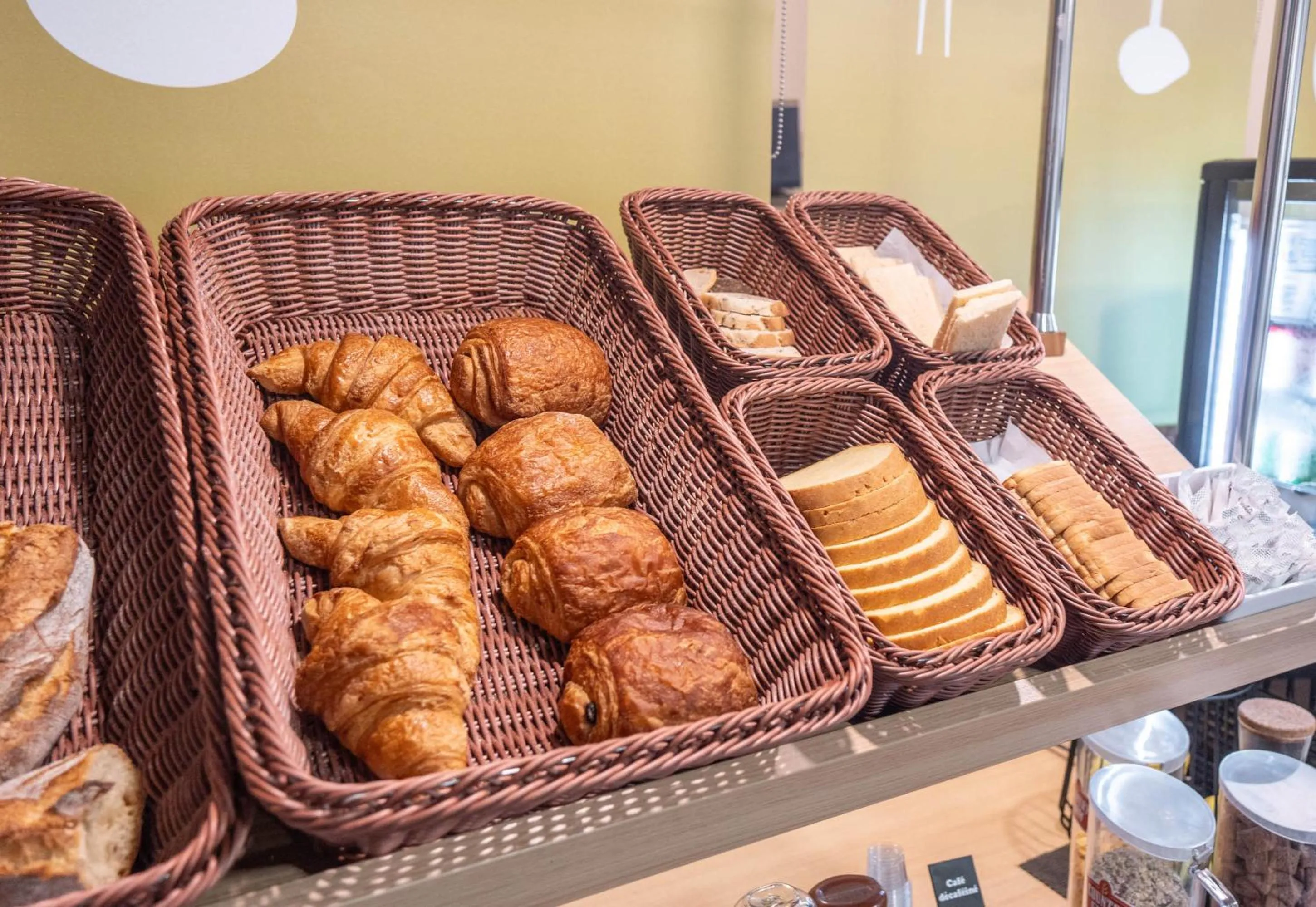 Breakfast in B&B HOTEL Limoges 1