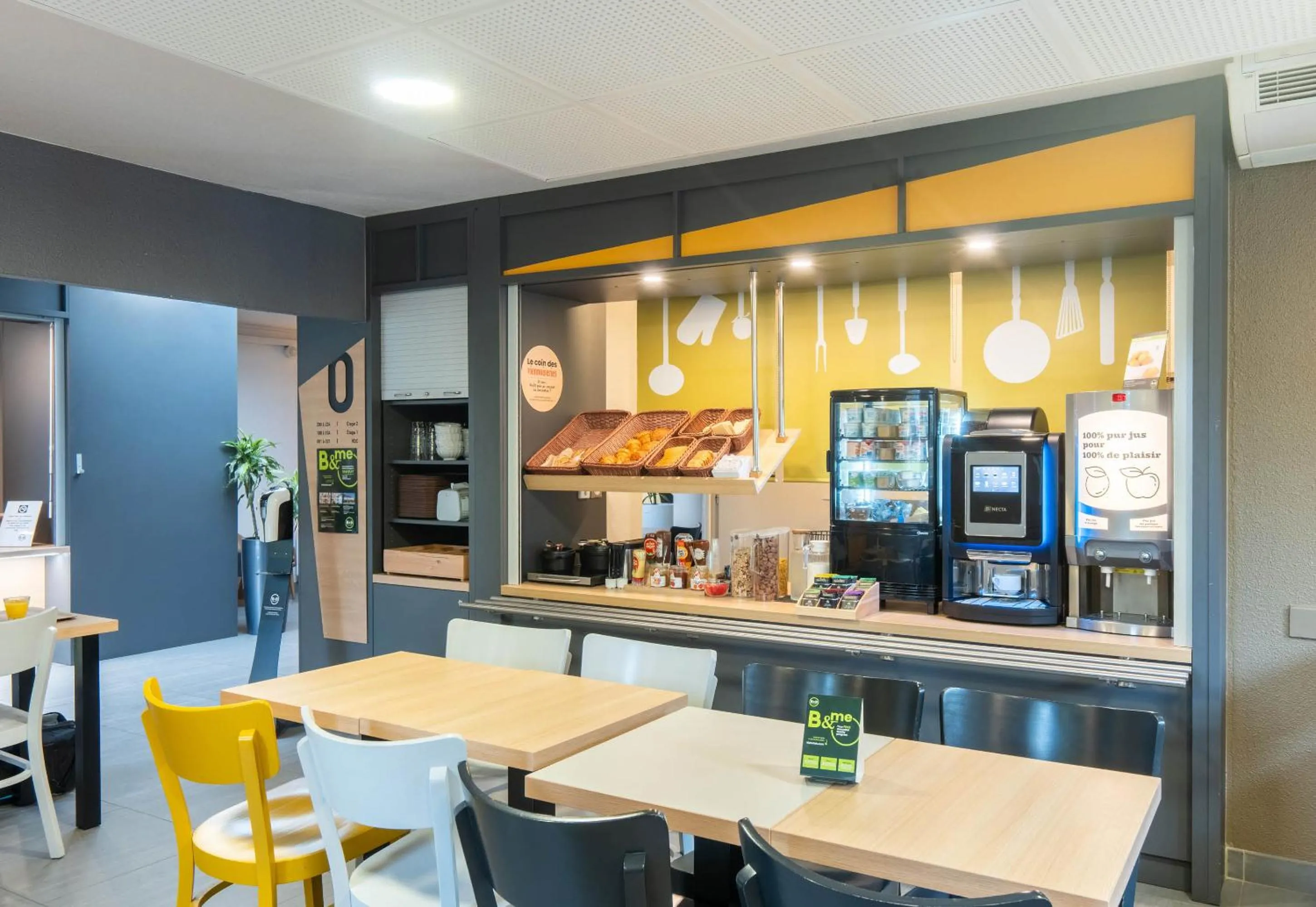 Breakfast in B&B HOTEL Limoges 1