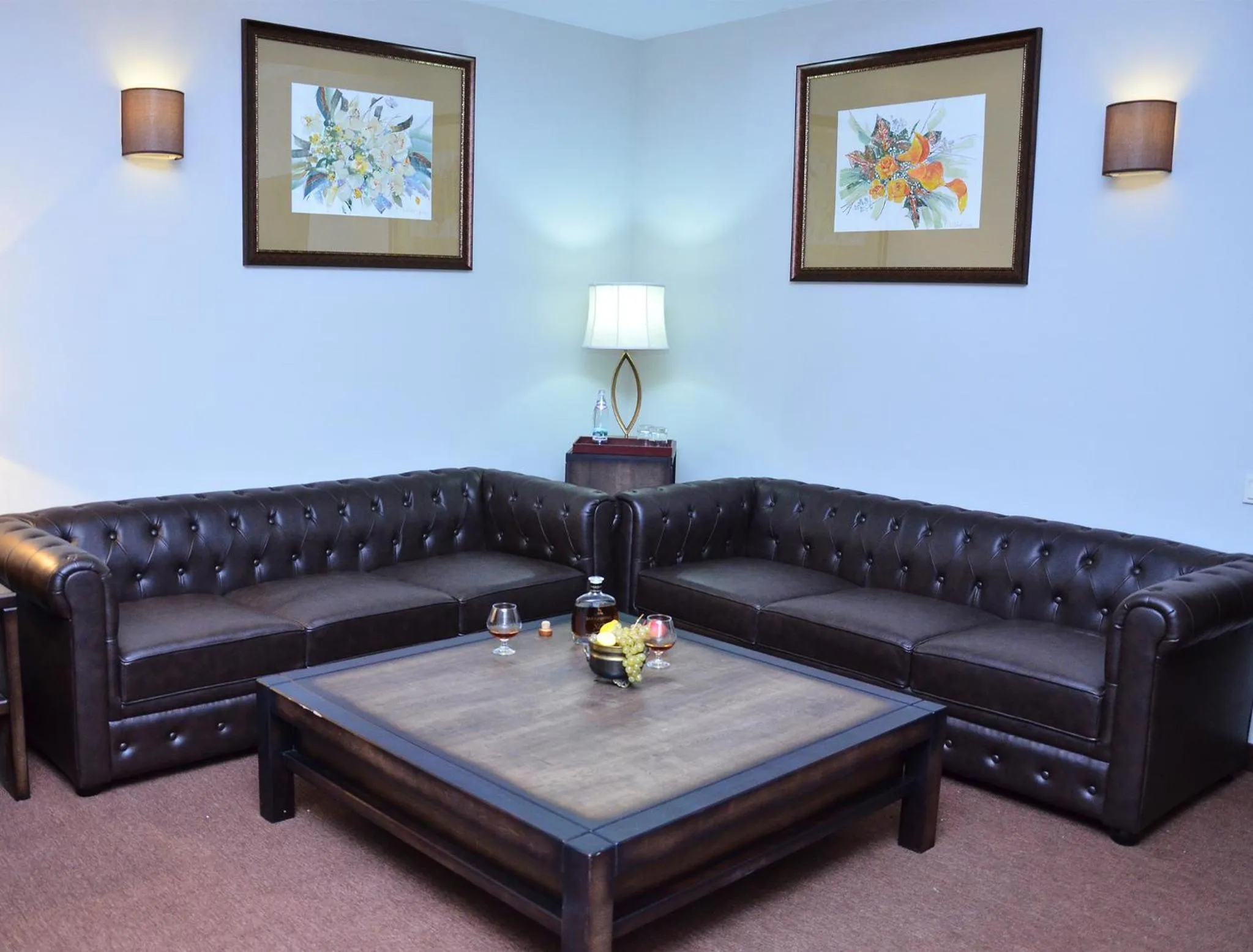 Communal lounge/ TV room in Boutique Hotel Argo