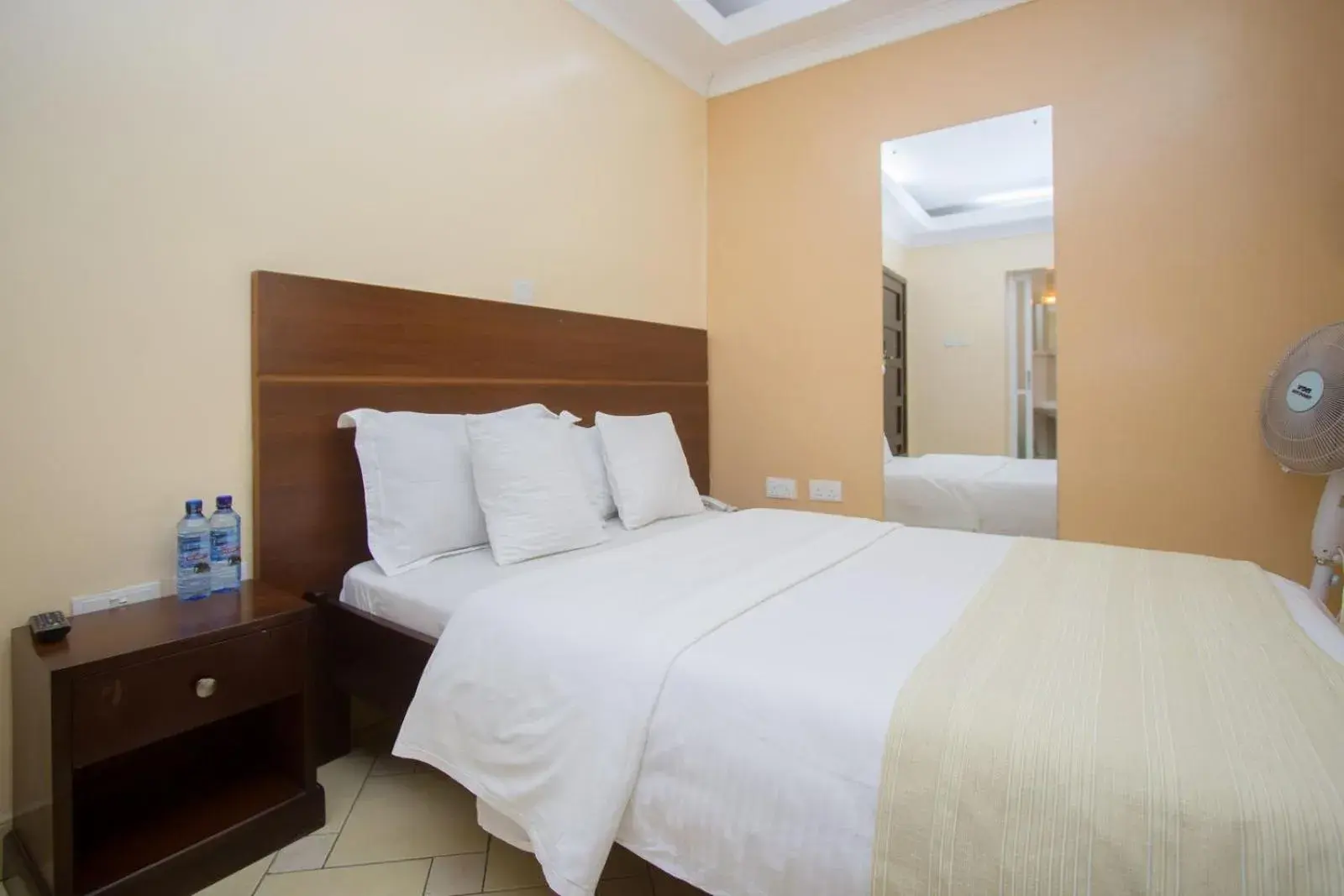 Standard Single Room - single occupancy in Capital Heights Hotel Standard Single Room - single occupancy in Capital Heights Hotel