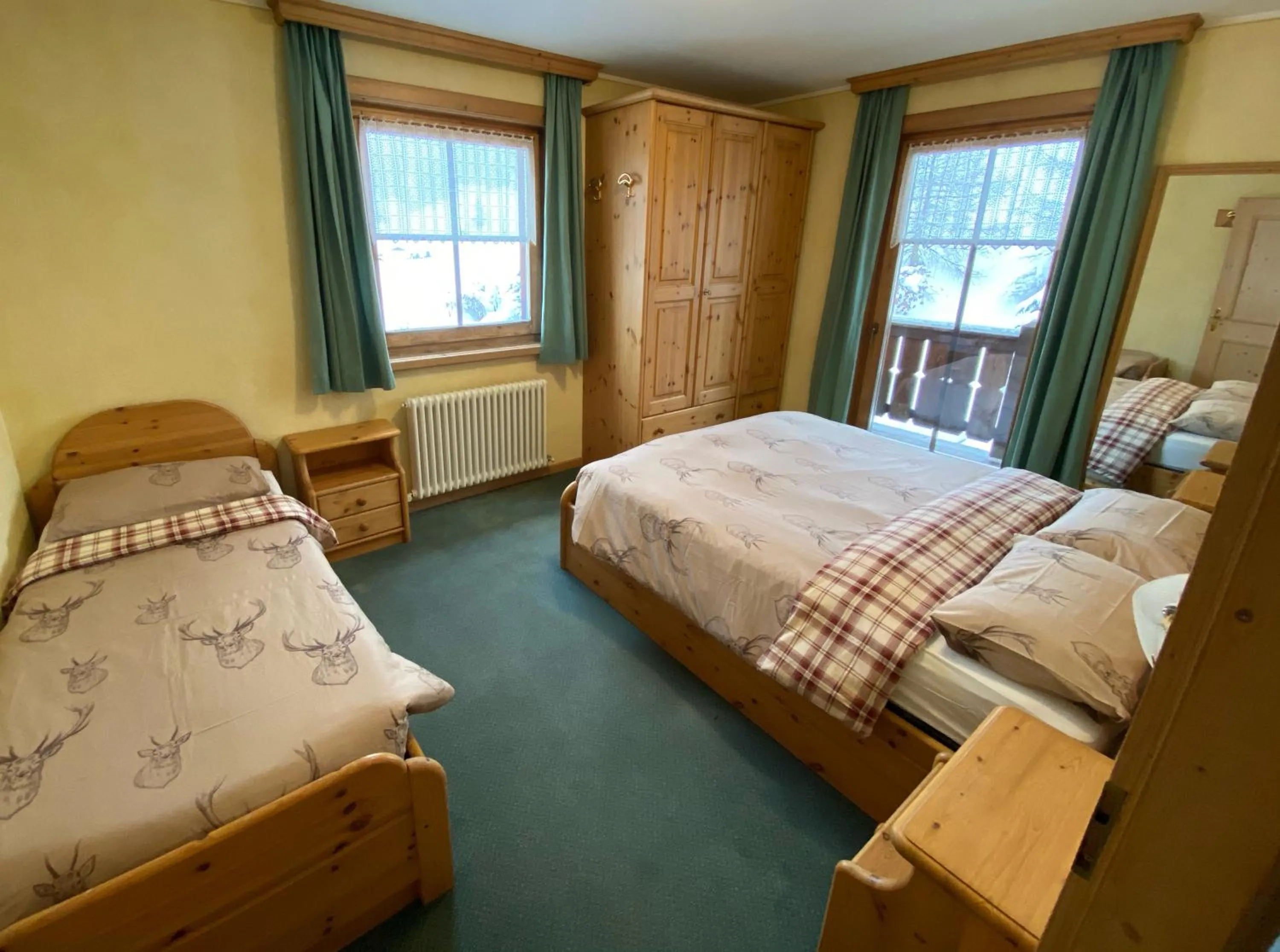 Photo of the whole room, Bed in Bait Ables