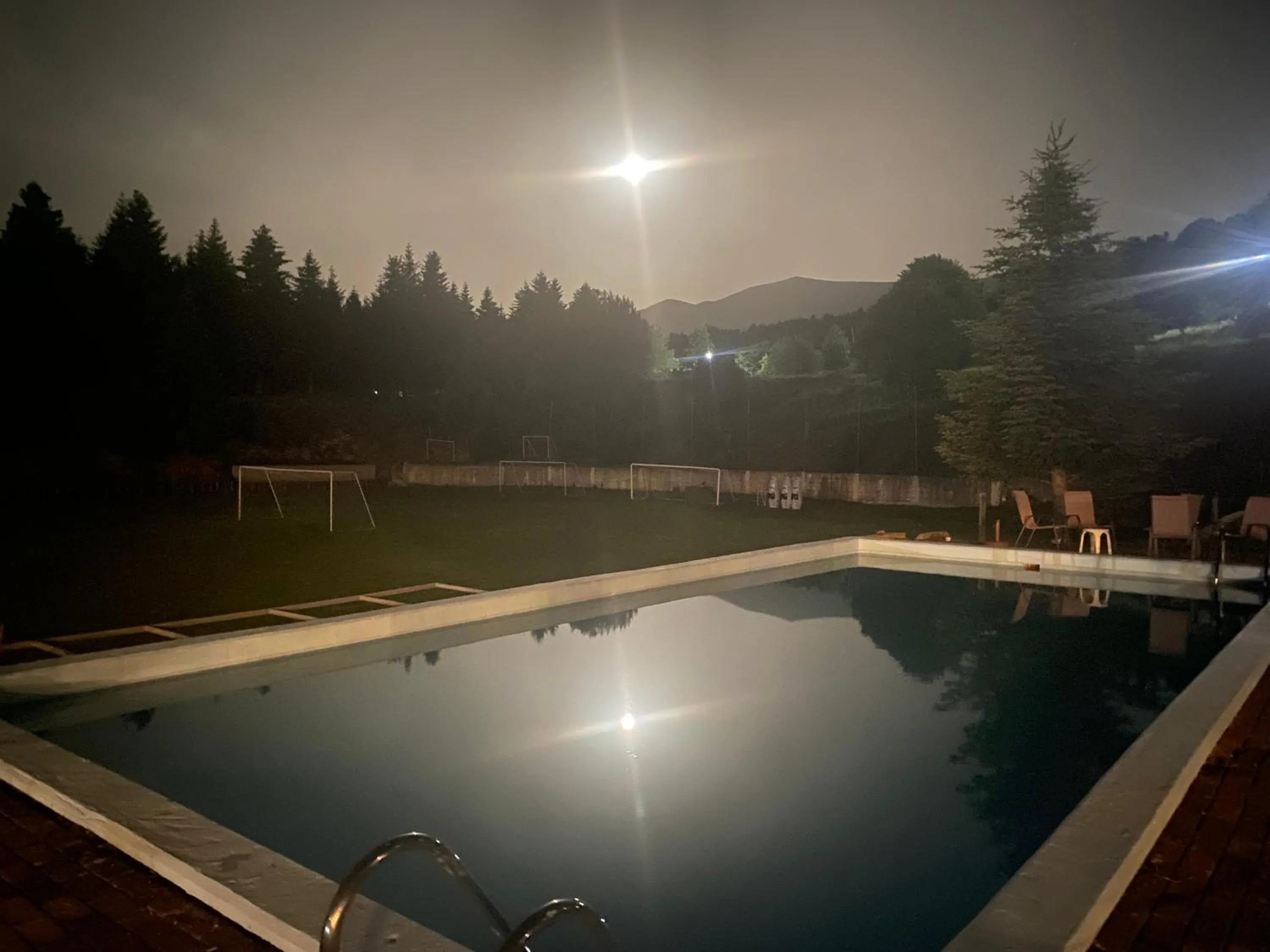 Swimming pool in Naoussa Mountain Resort