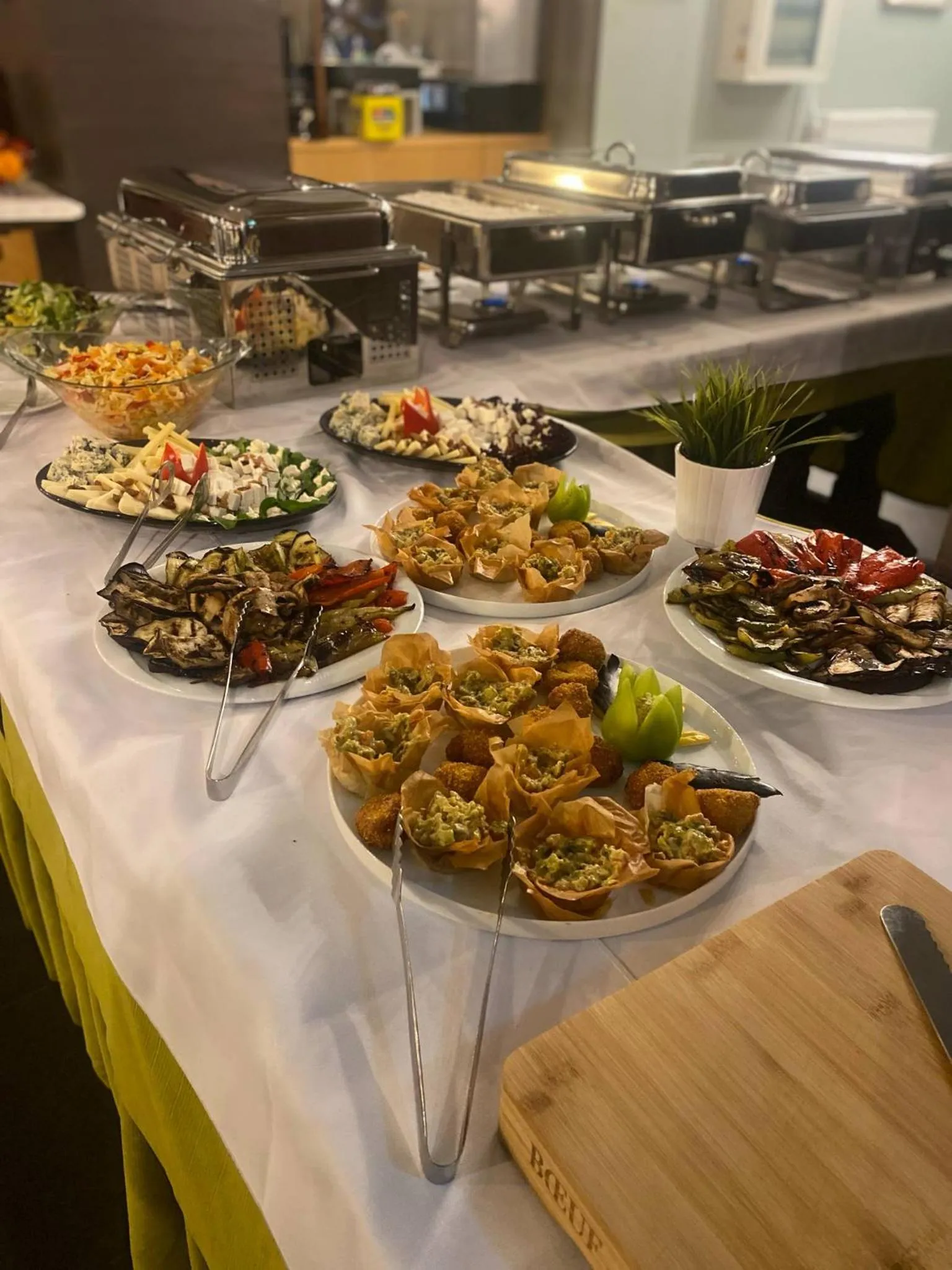 Meals in Naoussa Mountain Resort