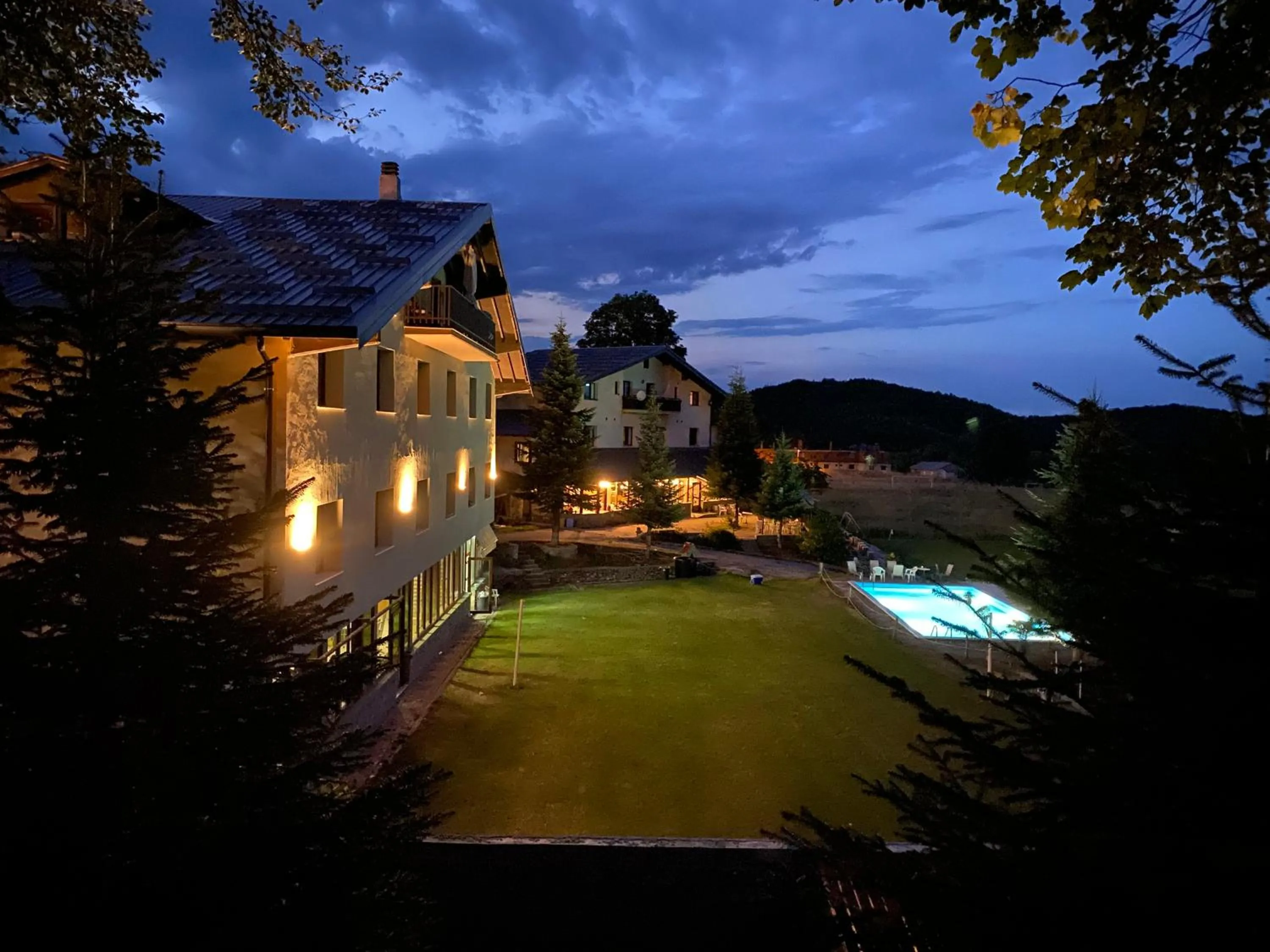 Property building in Naoussa Mountain Resort