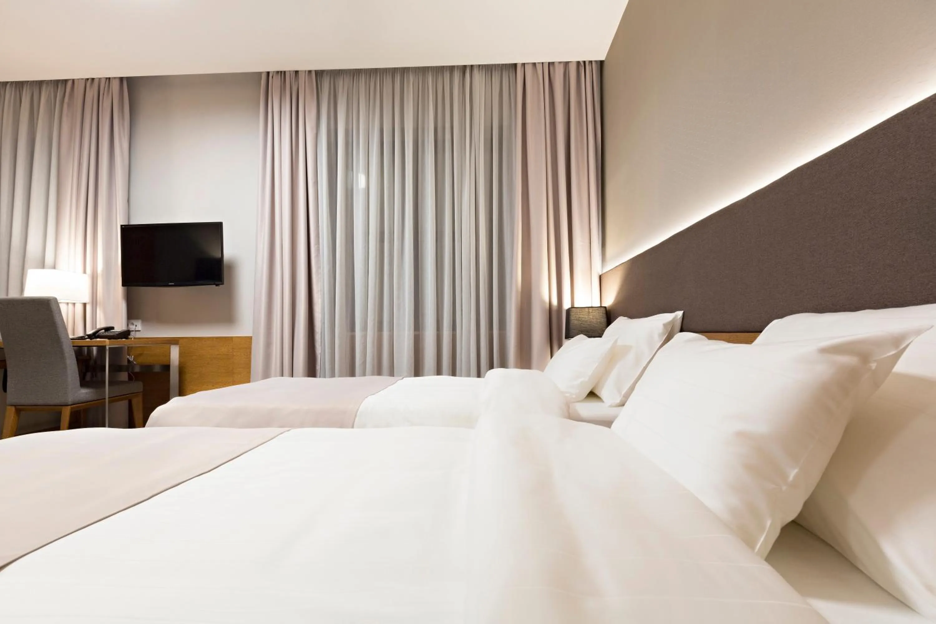 Winter, Bed in Hotel Orasac Garni