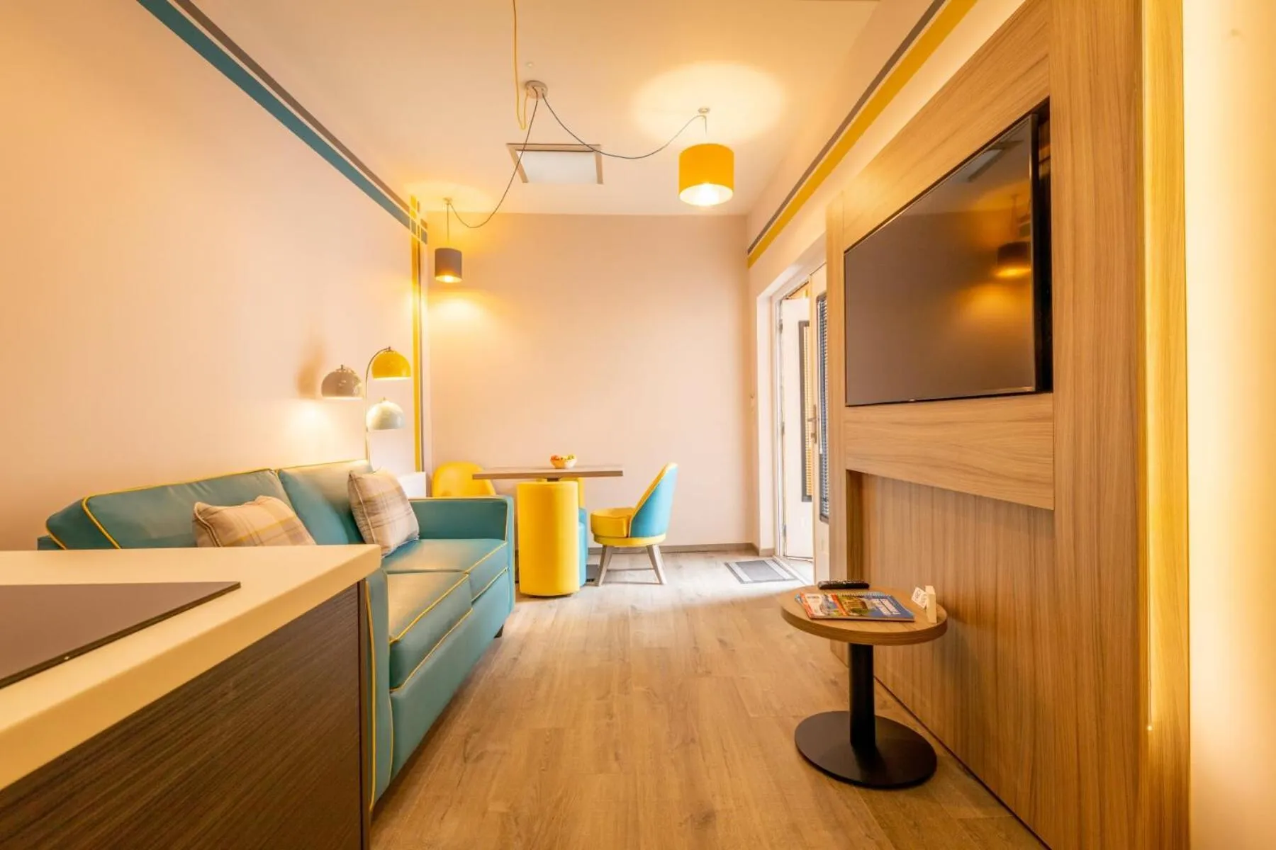 Living room, Bed in Court Residence Aparthotel