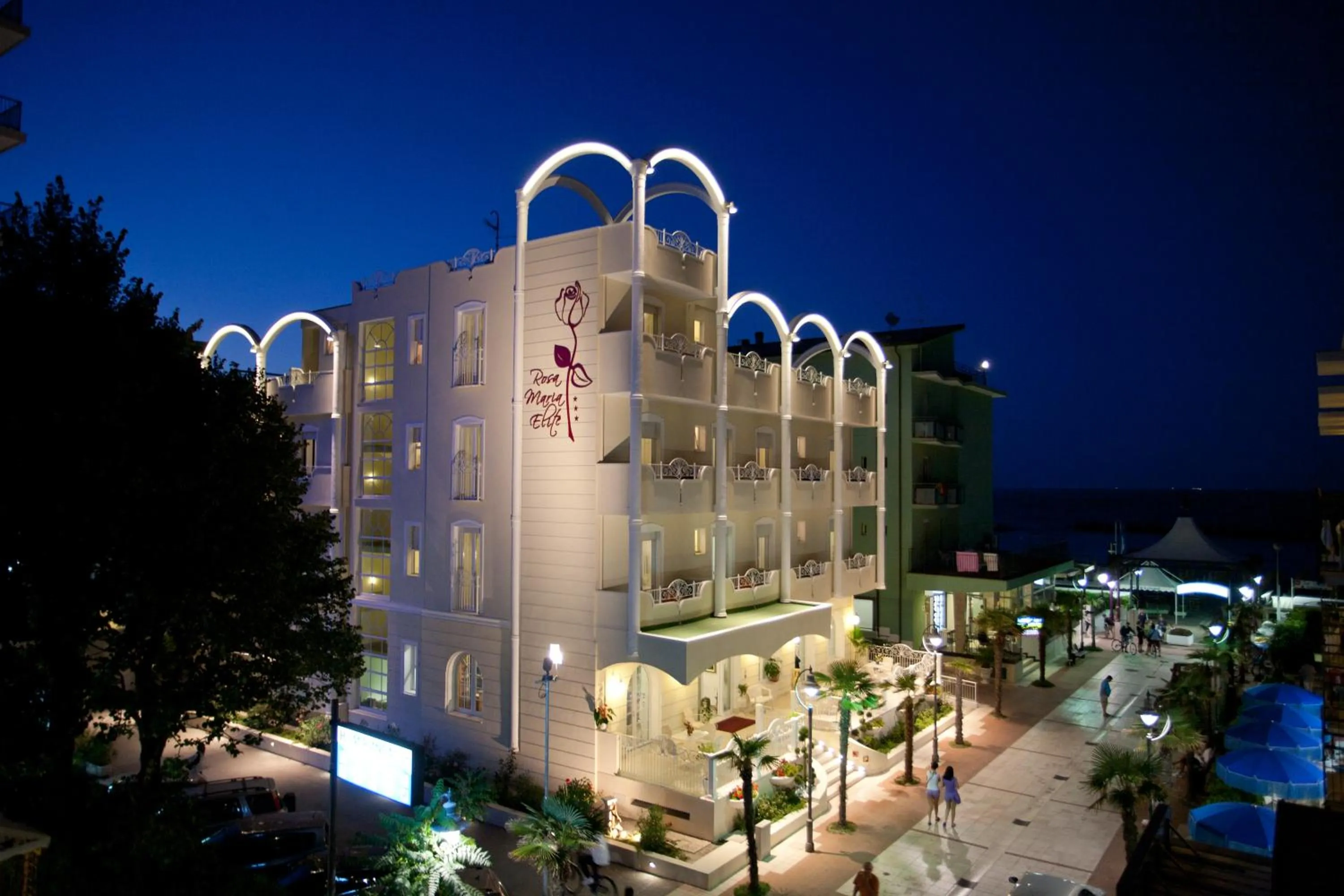 Property building in Hotel Rosa Maria Elite