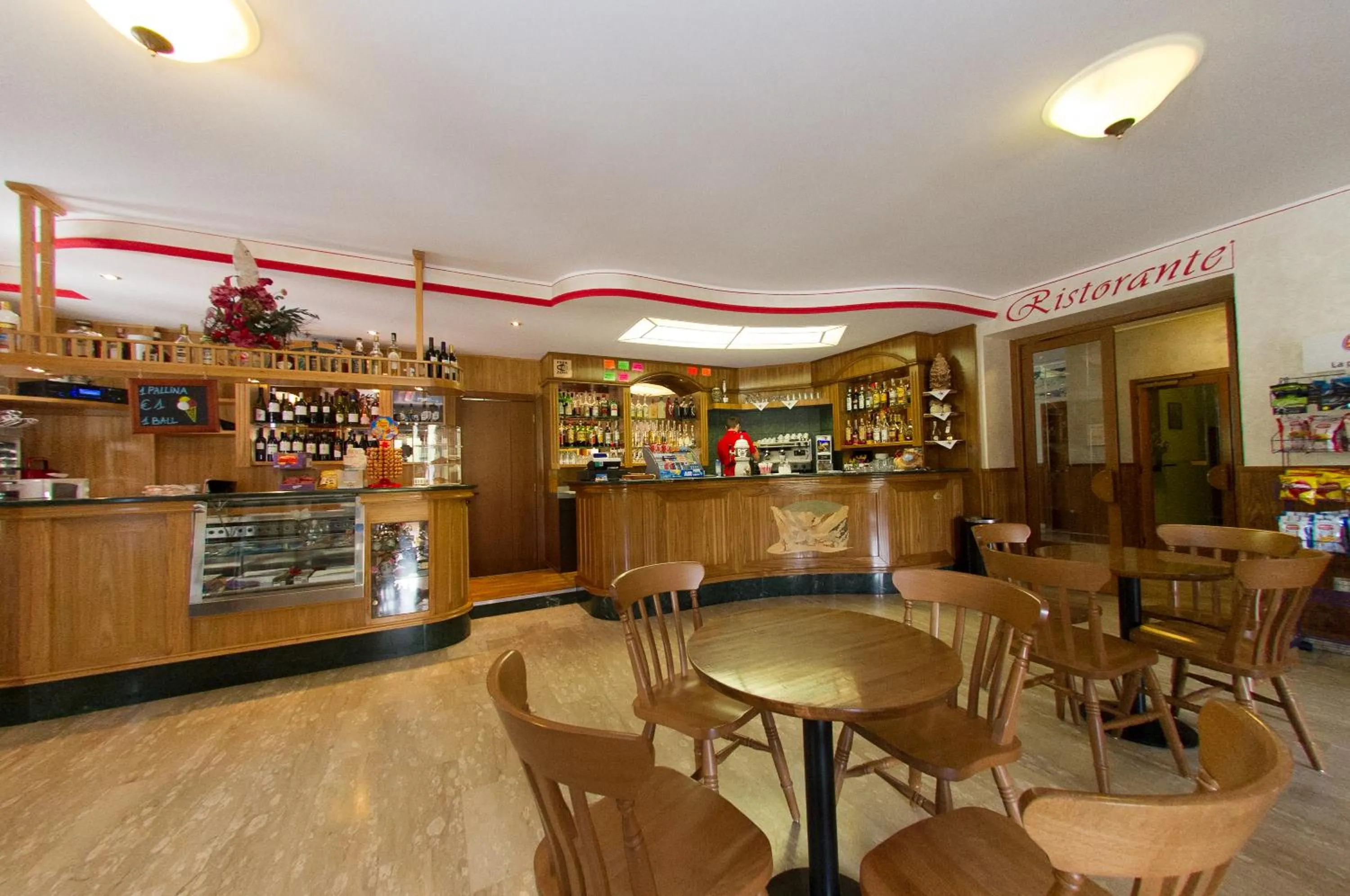 Restaurant/places to eat in Hotel Bezzi