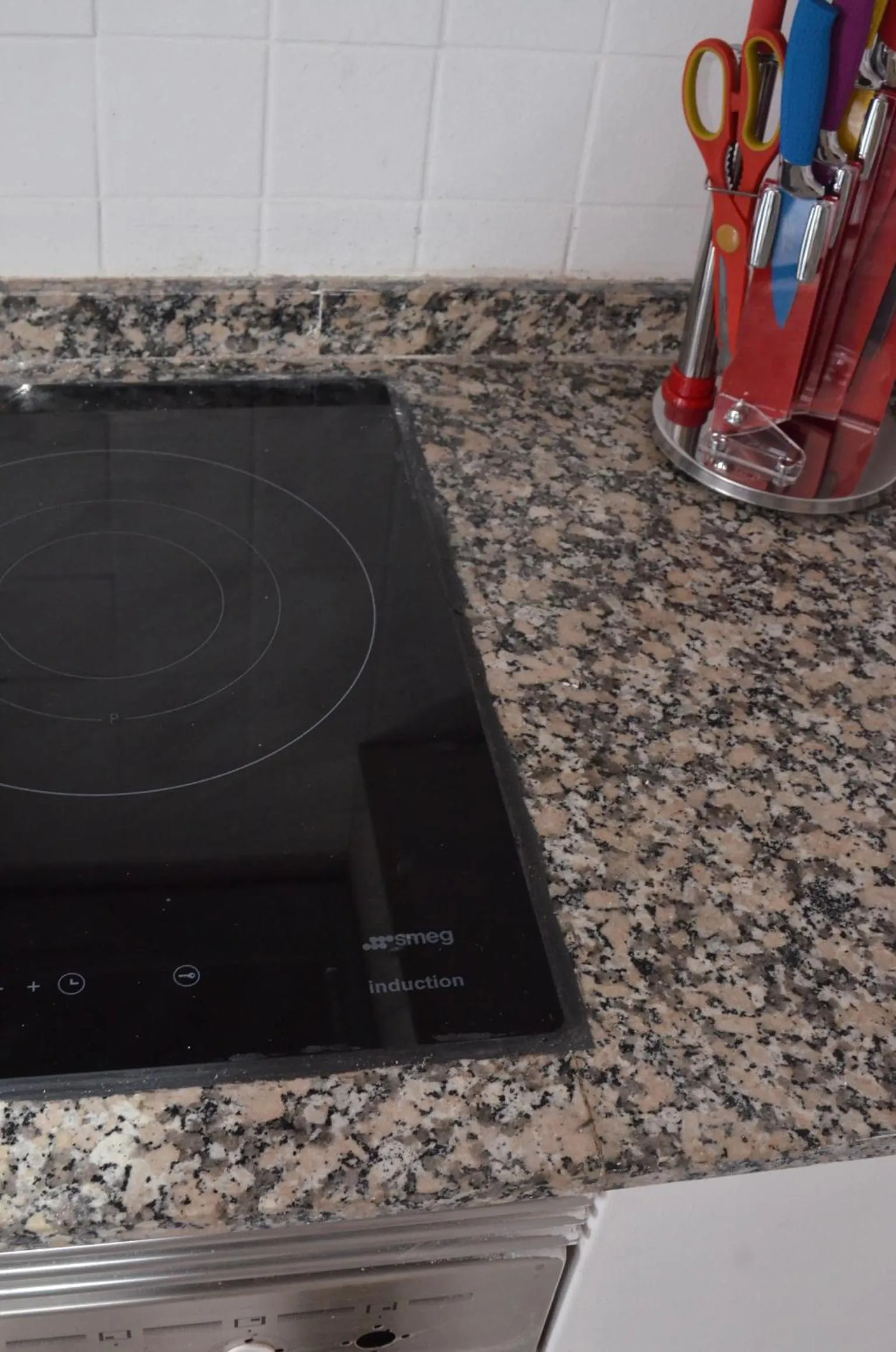 Kitchen or kitchenette in Apartments San Ignacio de Loyola