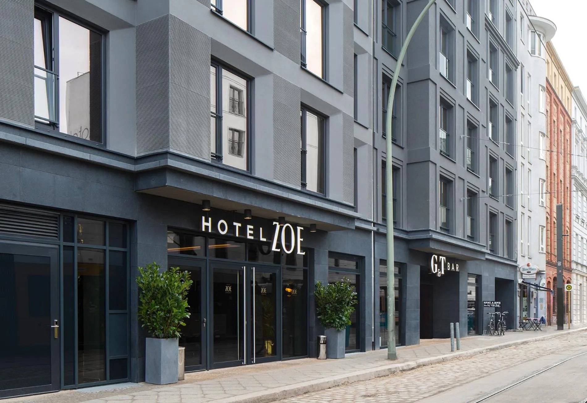 Property building in Hotel ZOE by AMANO