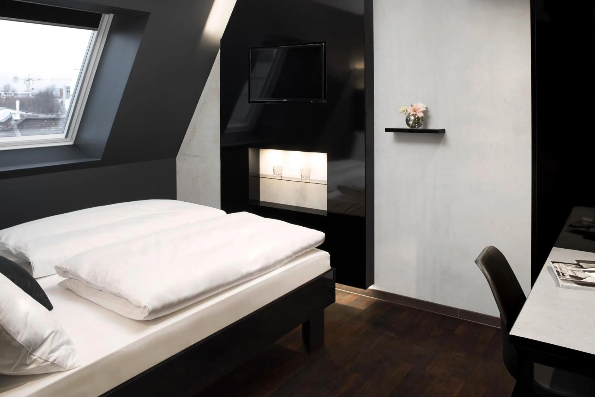 Bedroom, Bed in Hotel ZOE by AMANO