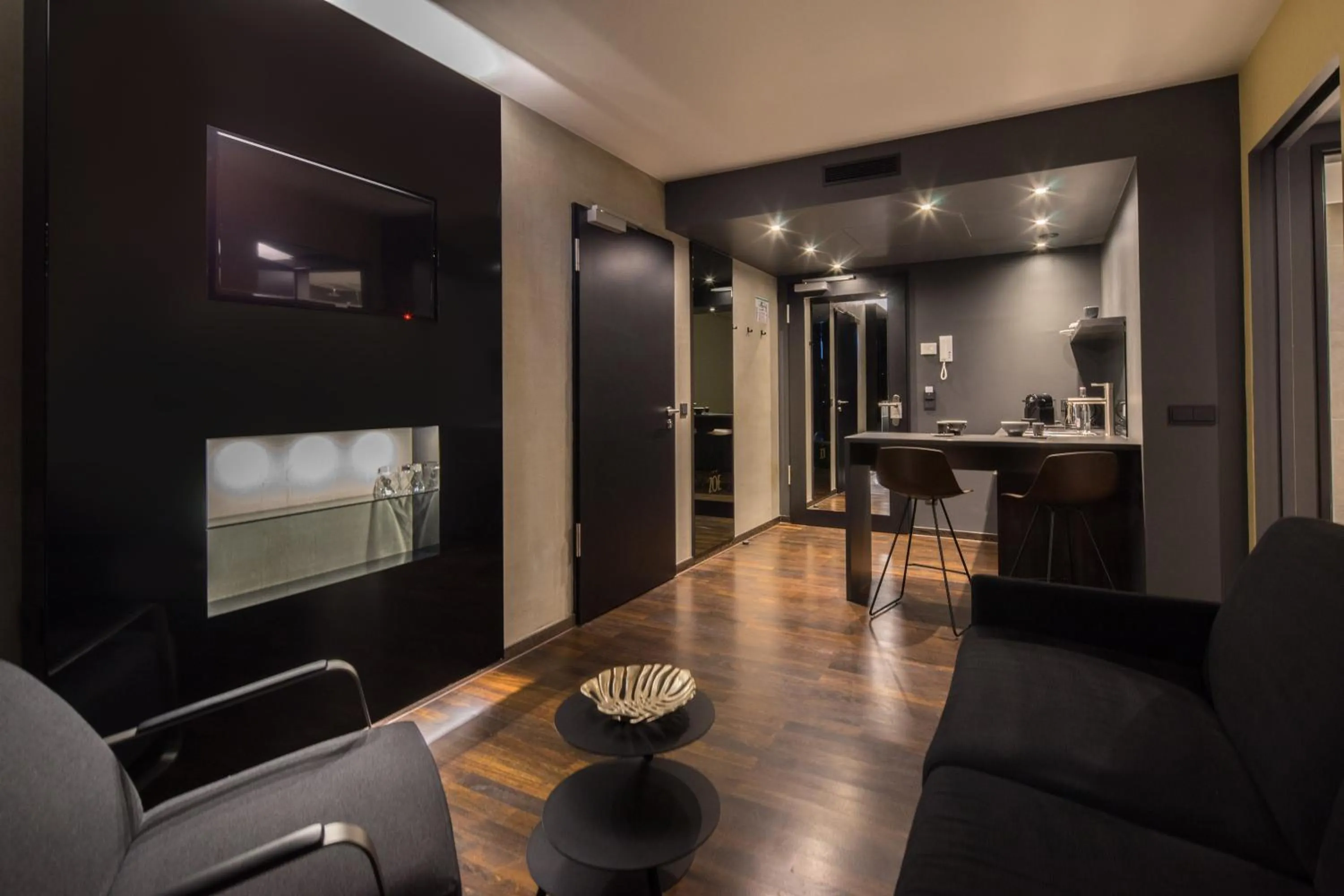 Living room in Hotel ZOE by AMANO