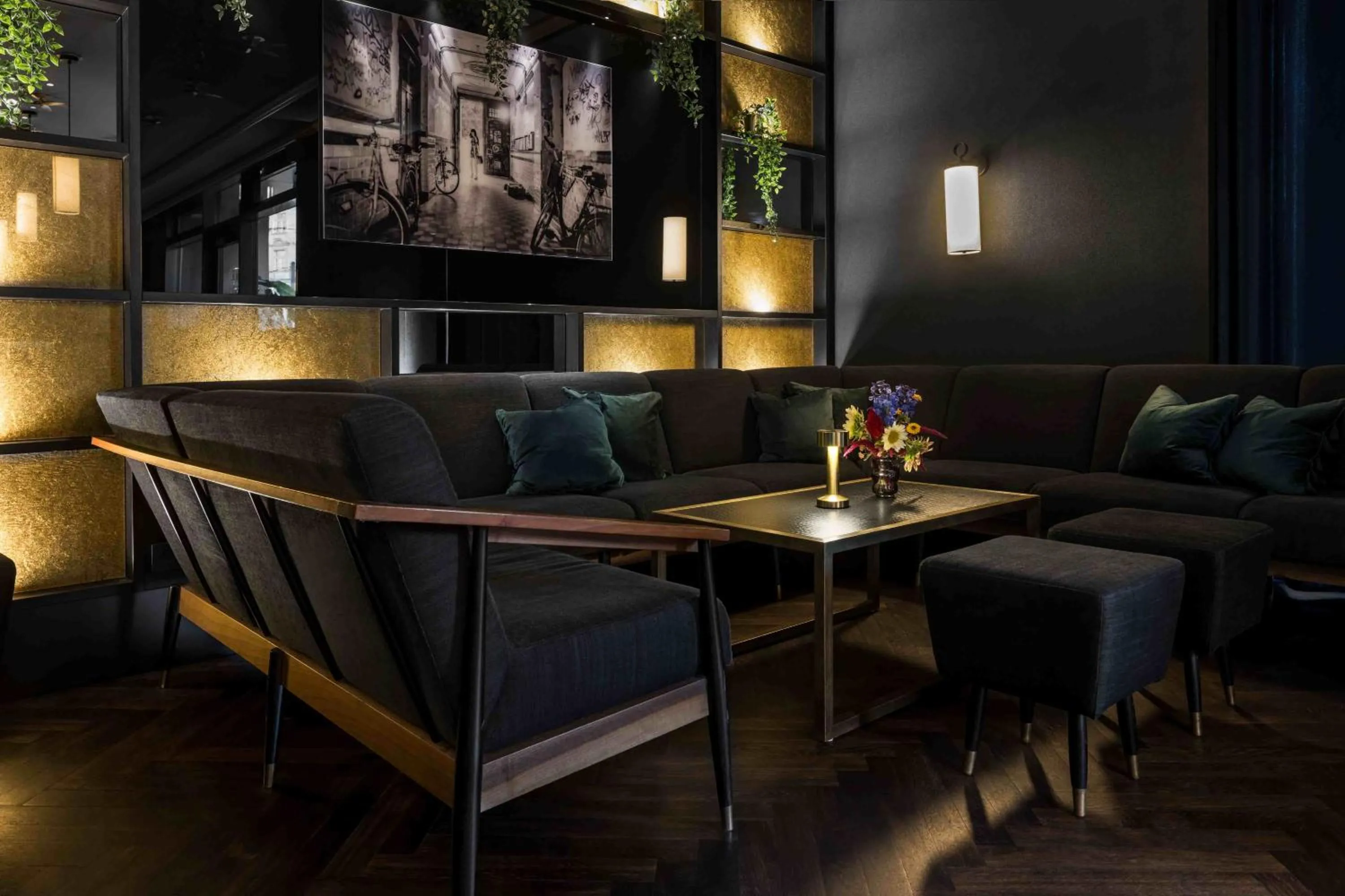 Lounge or bar in Hotel ZOE by AMANO