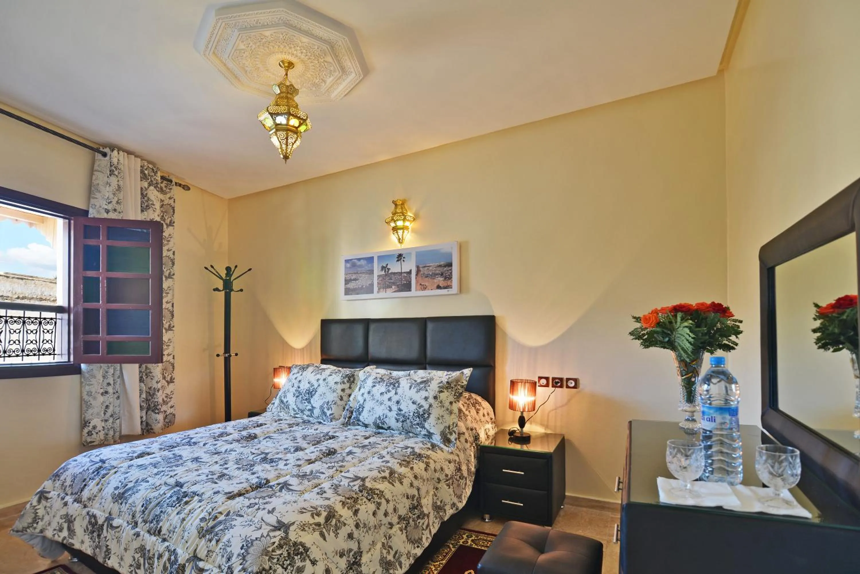 Photo of the whole room in Hôtel BLUE SKY