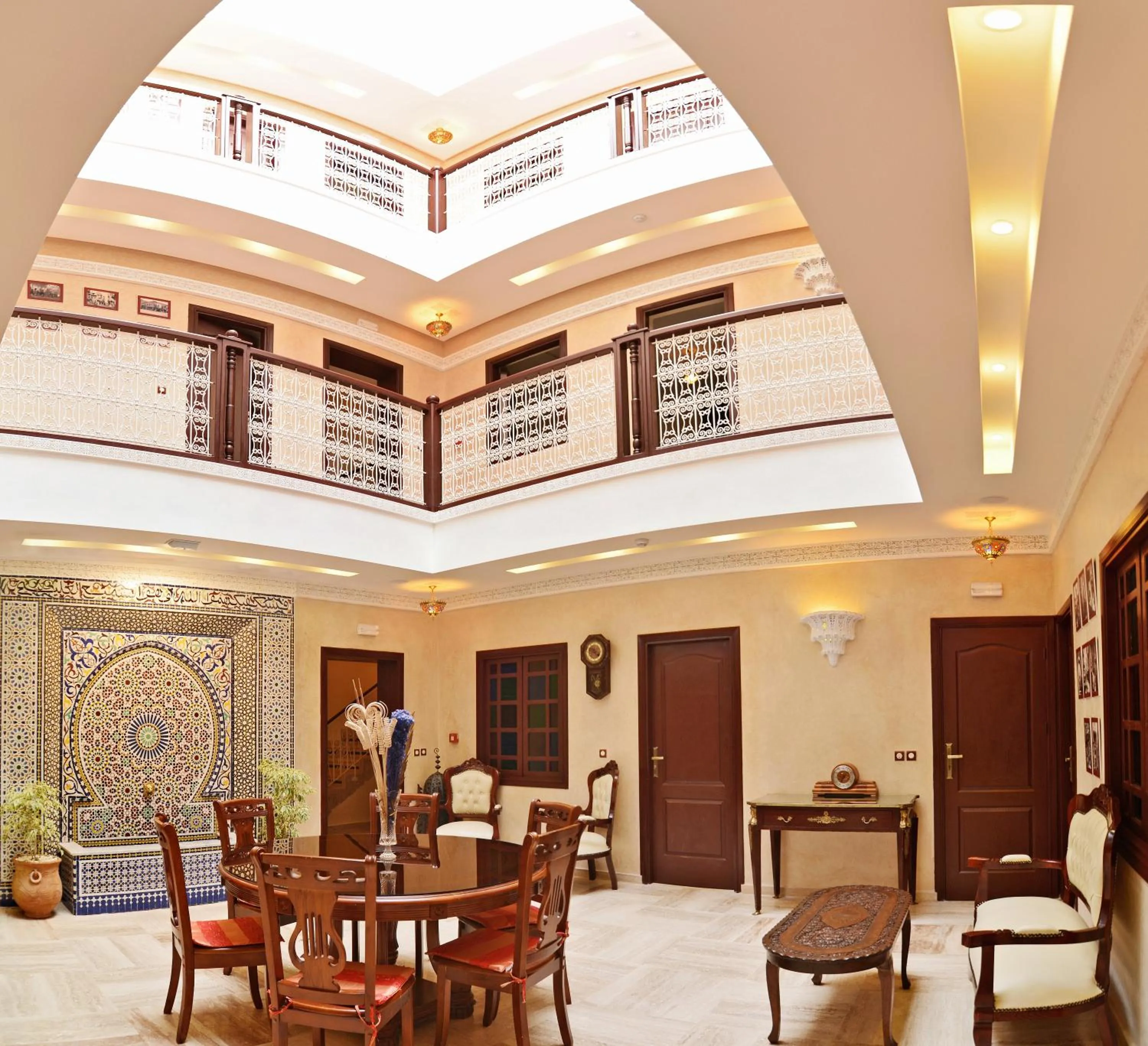 Decorative detail in Hôtel BLUE SKY