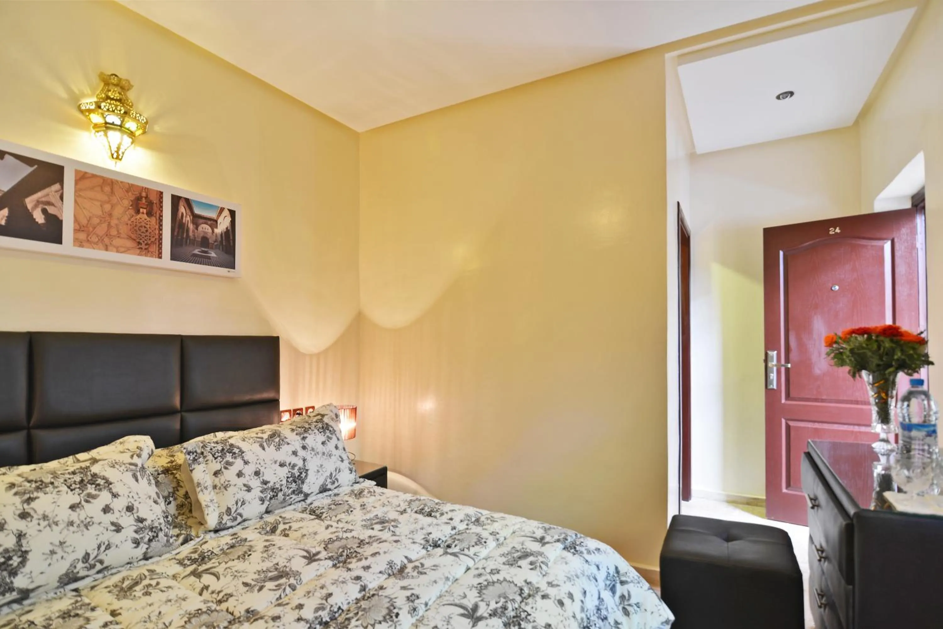 Photo of the whole room in Hôtel BLUE SKY