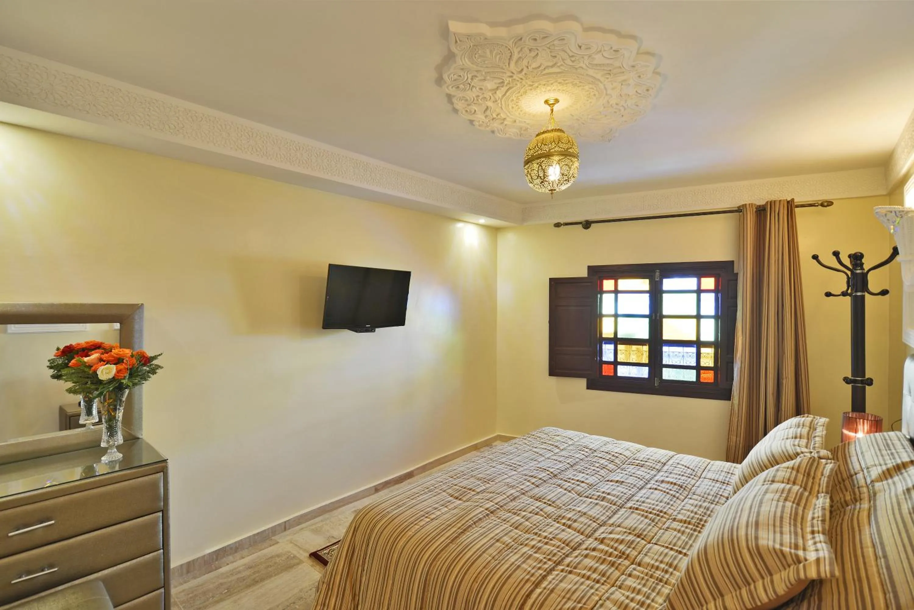 Photo of the whole room in Hôtel BLUE SKY