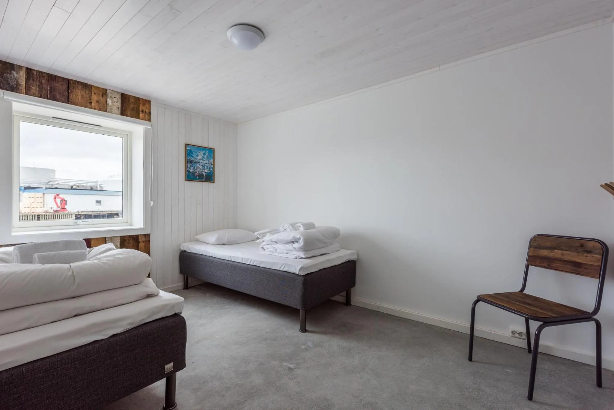 Day, Bed in Hattvika Lodge