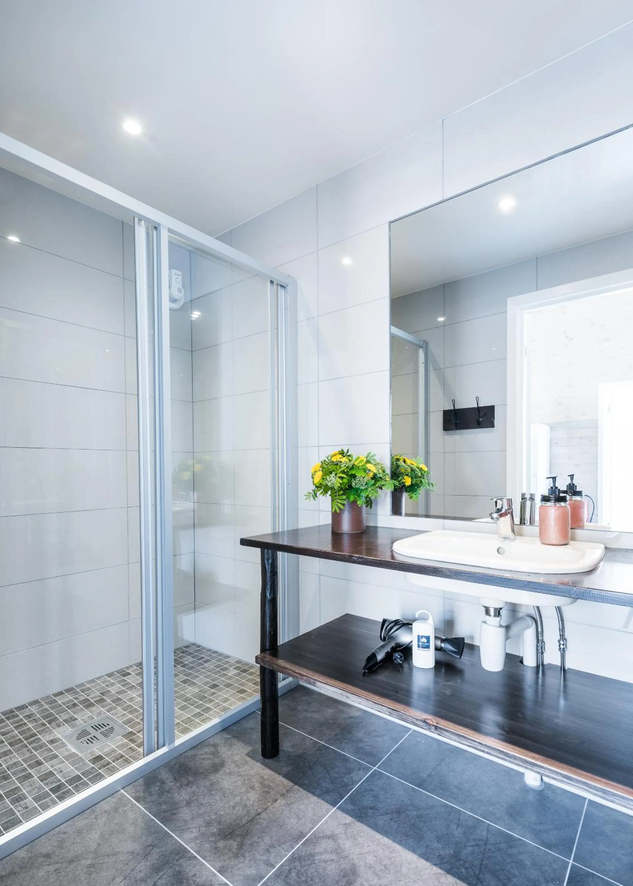 Bathroom in Hattvika Lodge