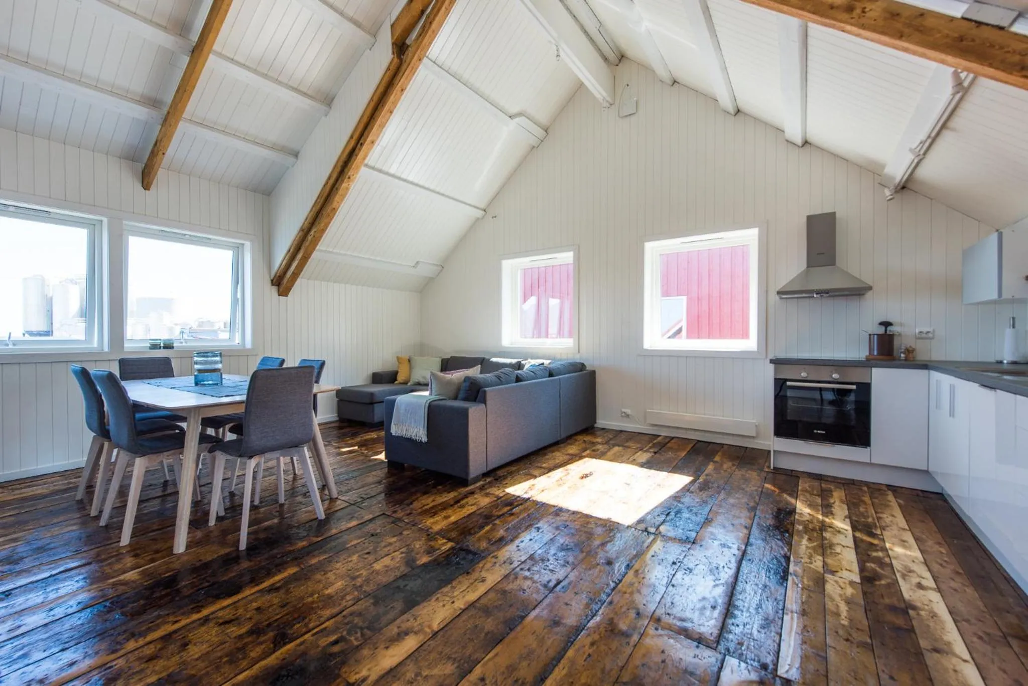 Kitchen or kitchenette in Hattvika Lodge