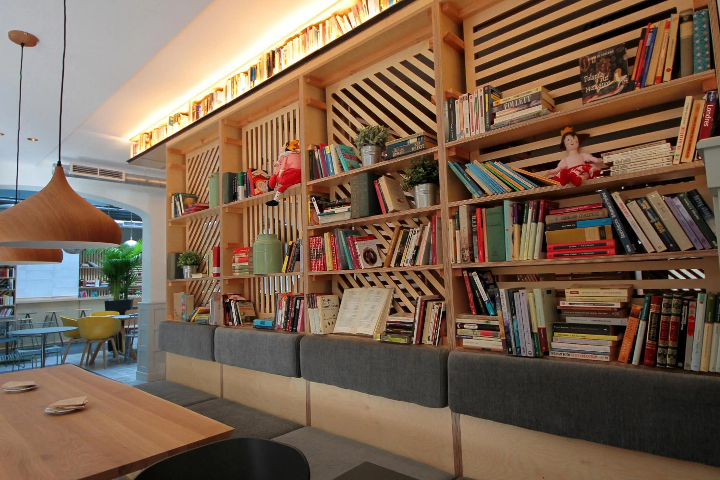 Library in H Complutum