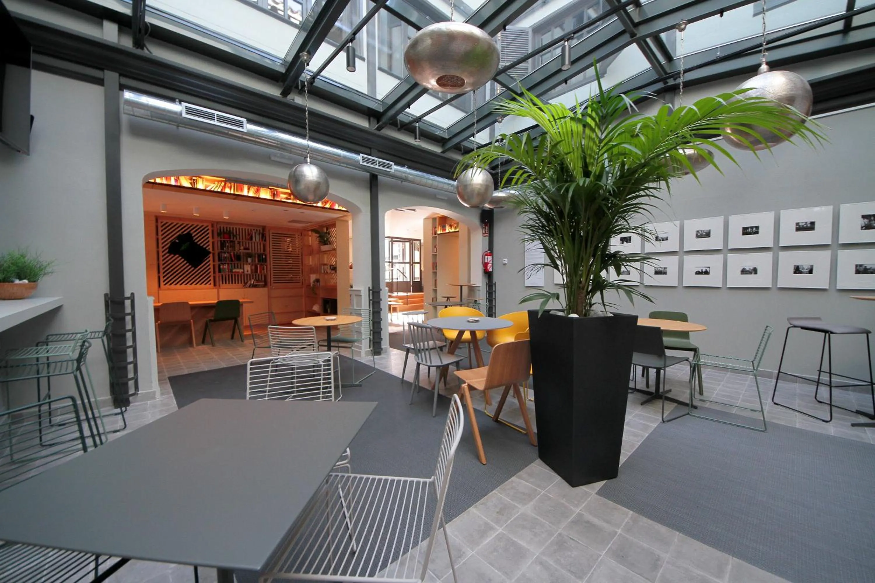 Patio in H Complutum