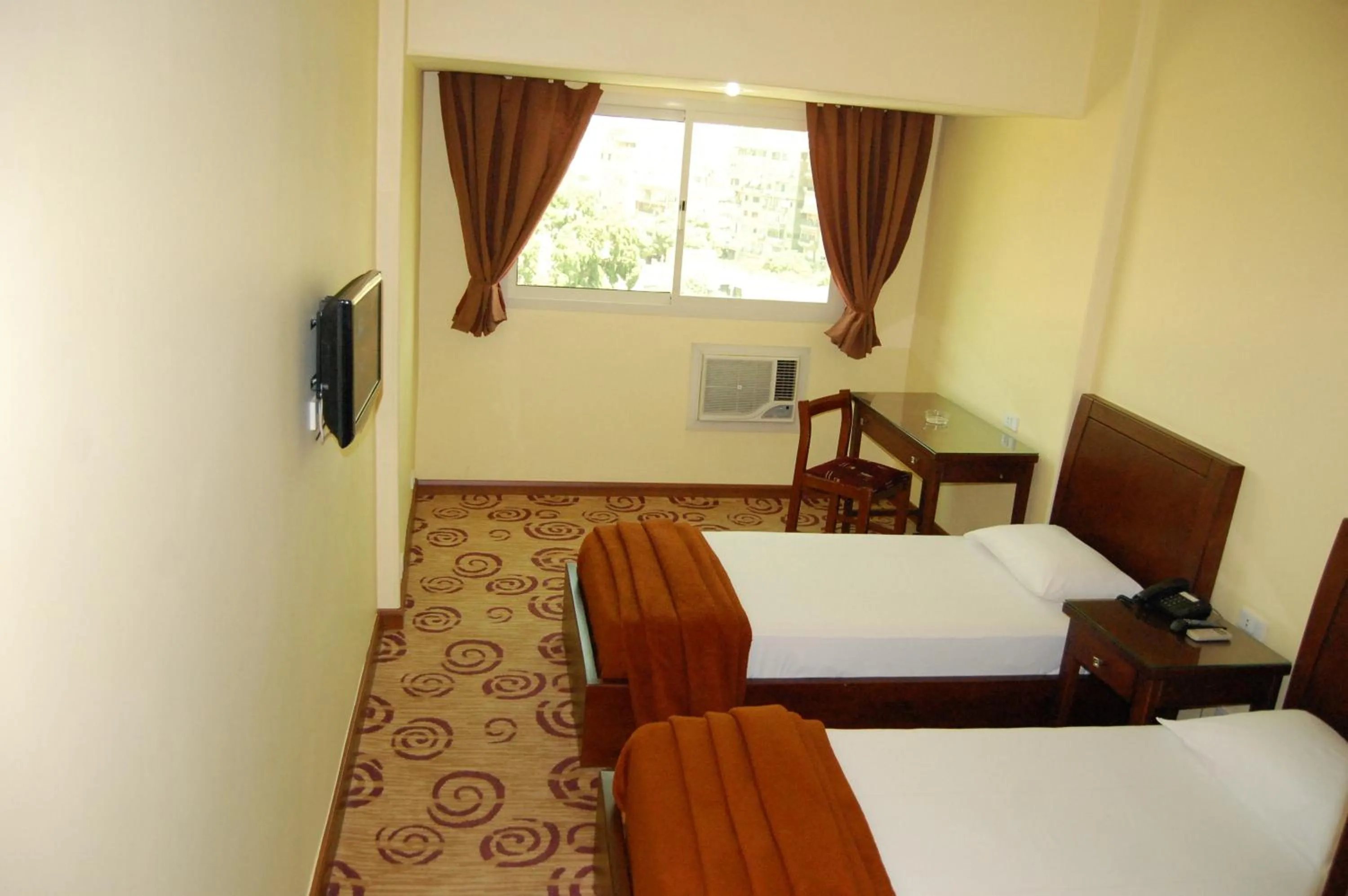 Bed in King Hotel Cairo