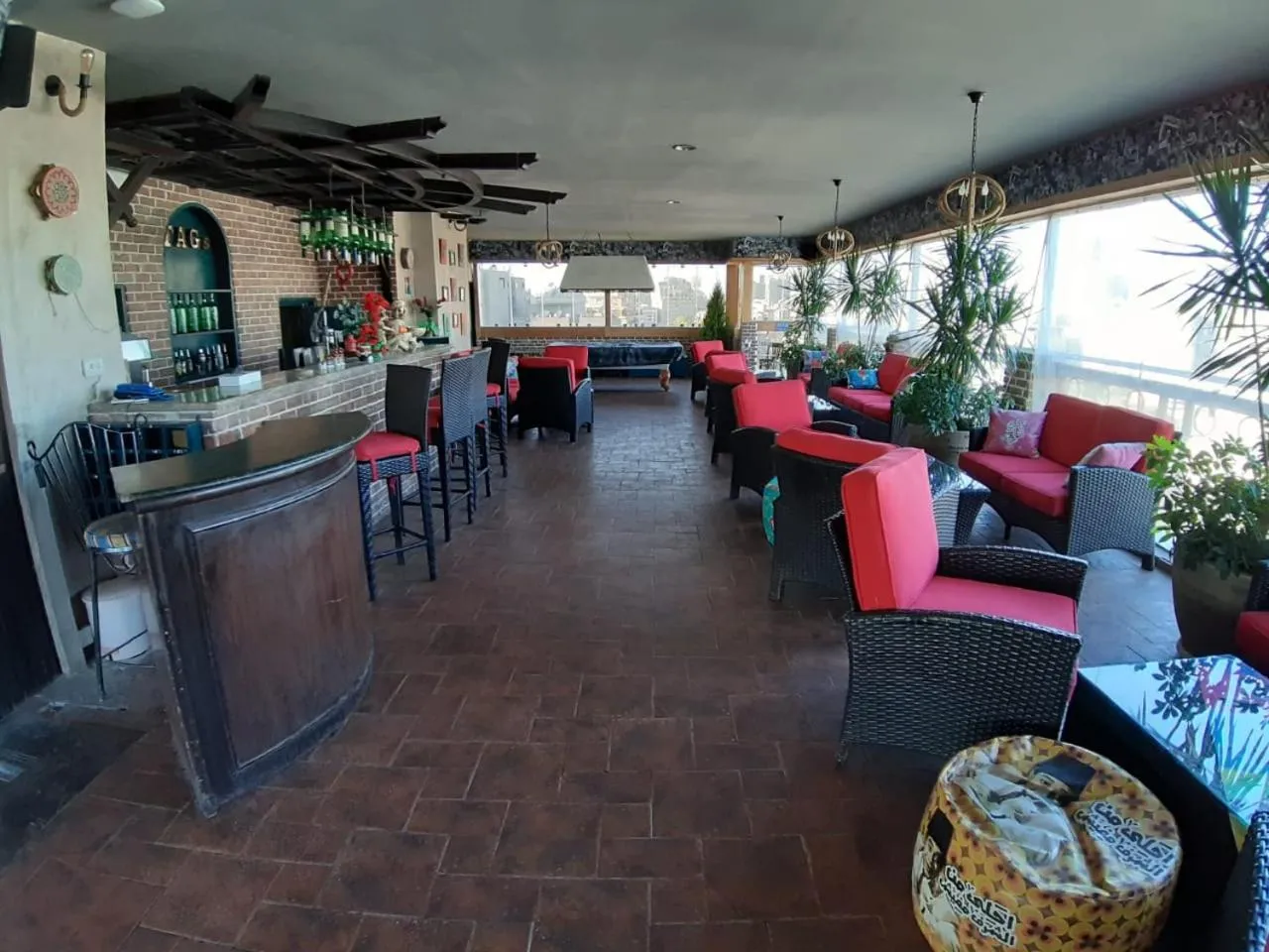 Restaurant/places to eat in King Hotel Cairo