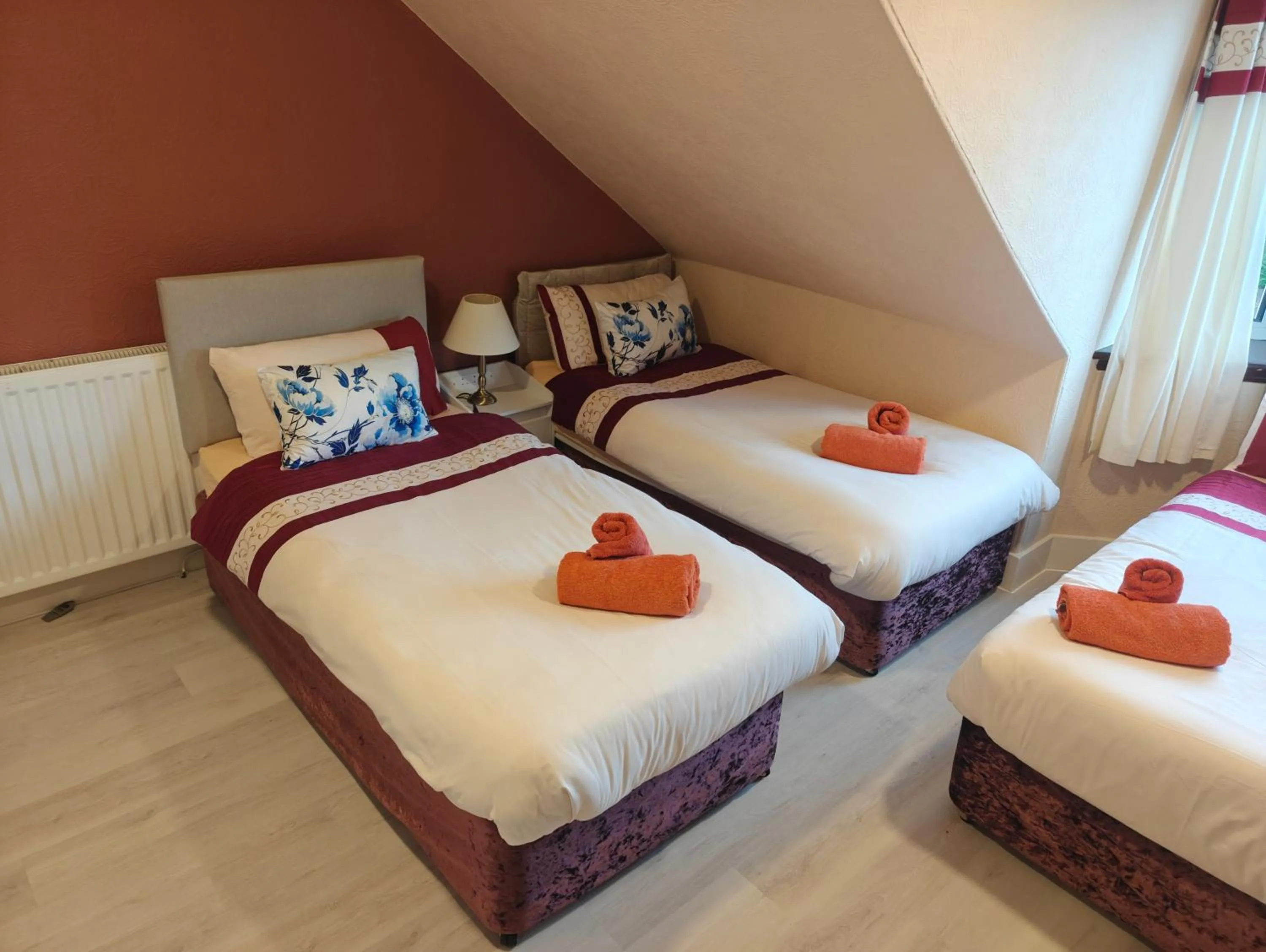 Bed in The Jays Guest House