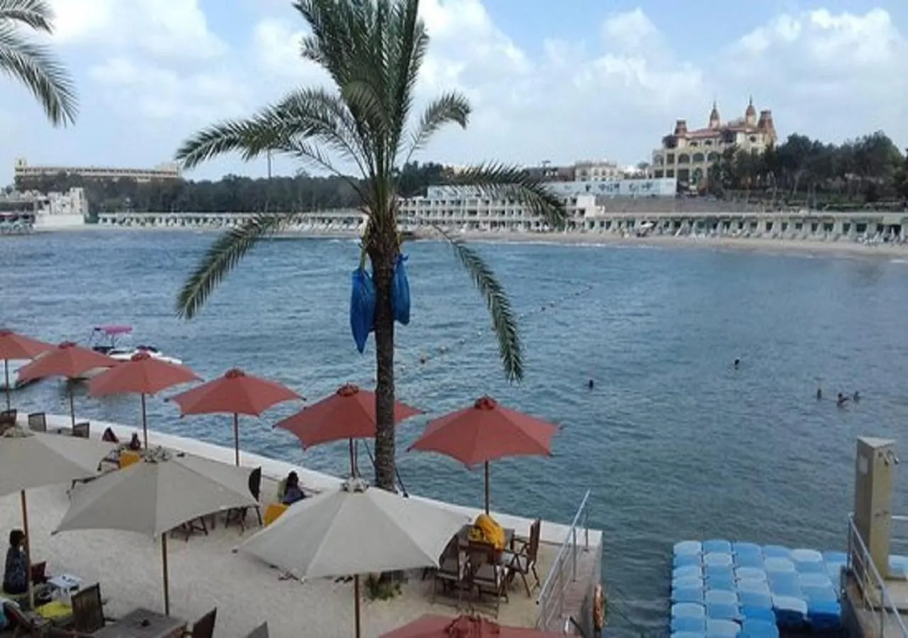 Beach in Helnan Royal Palestine Hotel - Montazah Gardens