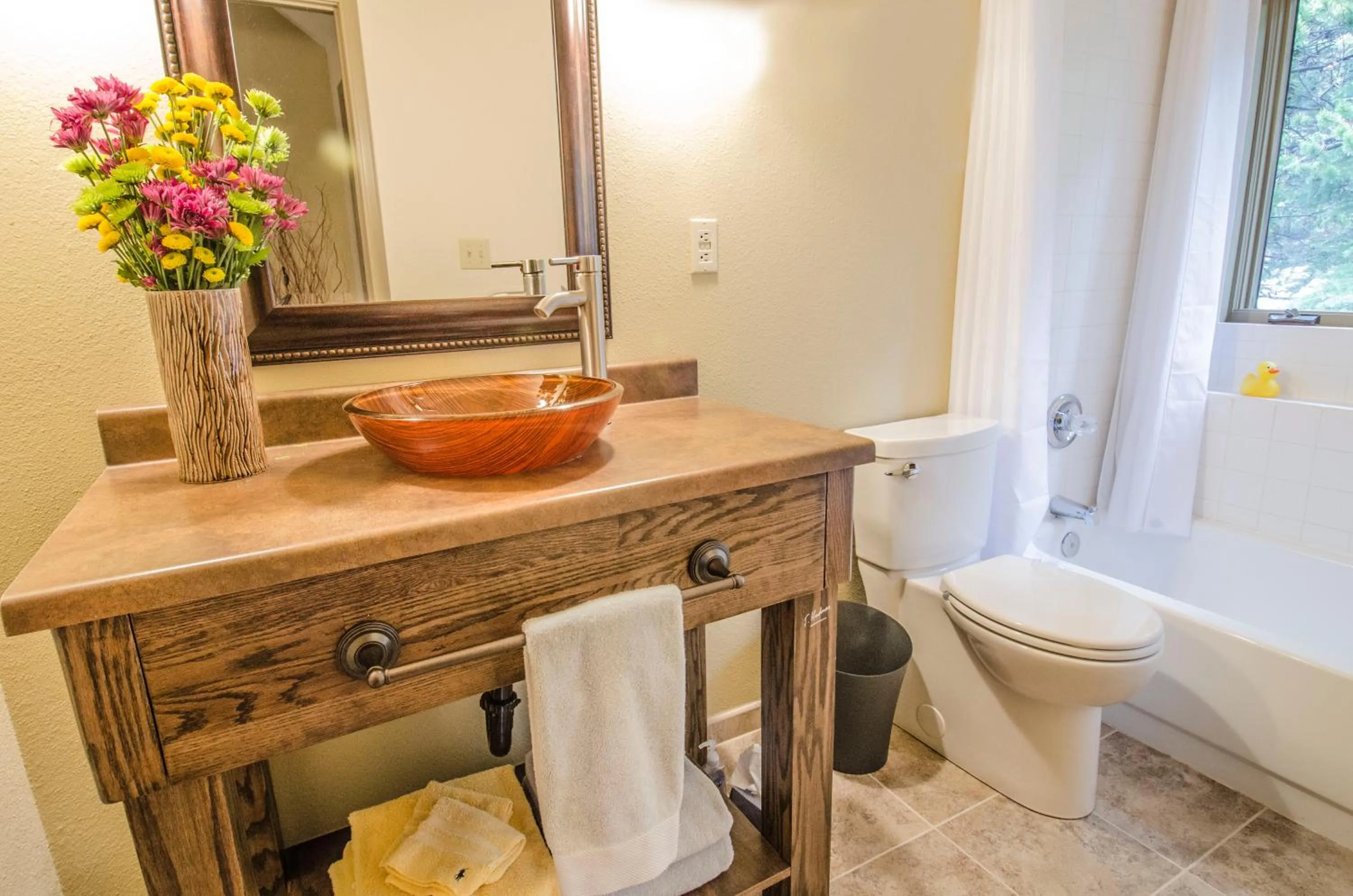 Shower in The Silver Lake Lodge - Adults Only