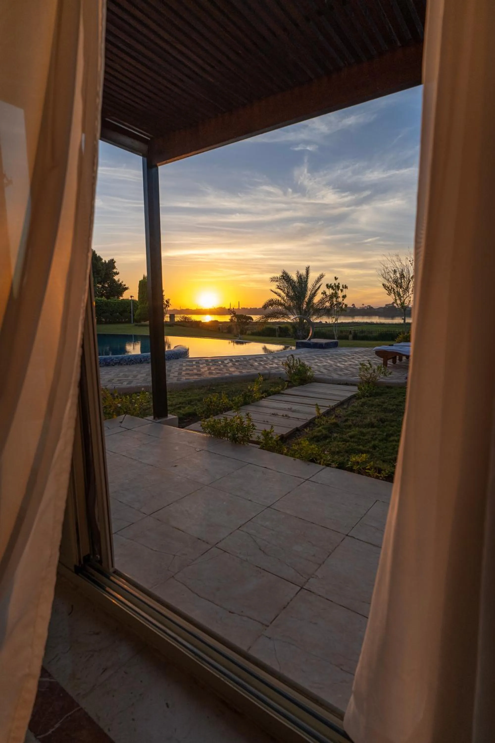 Sunset in Jolie Ville Hotel & Spa Kings Island Luxor