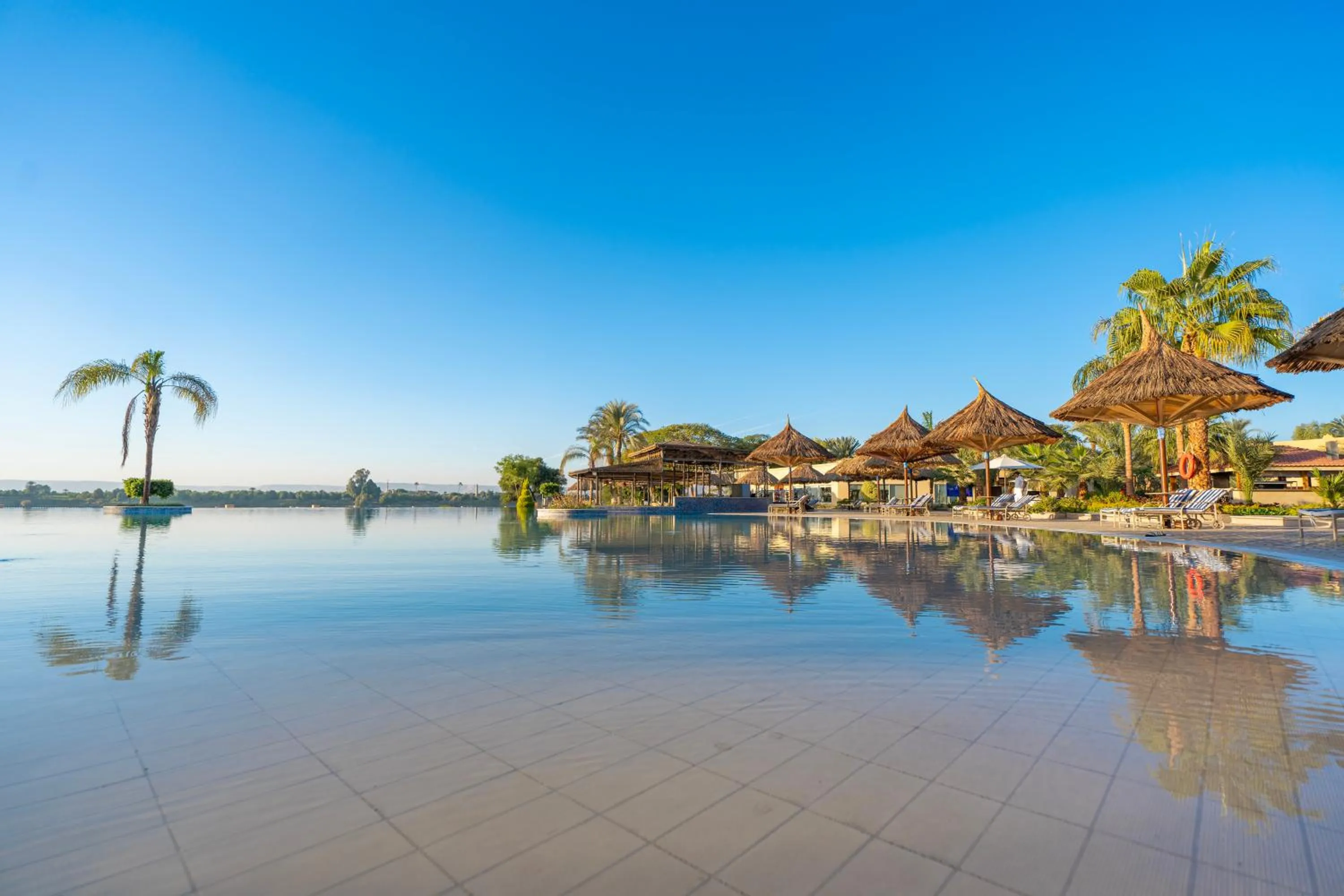 Swimming pool in Jolie Ville Hotel & Spa Kings Island Luxor