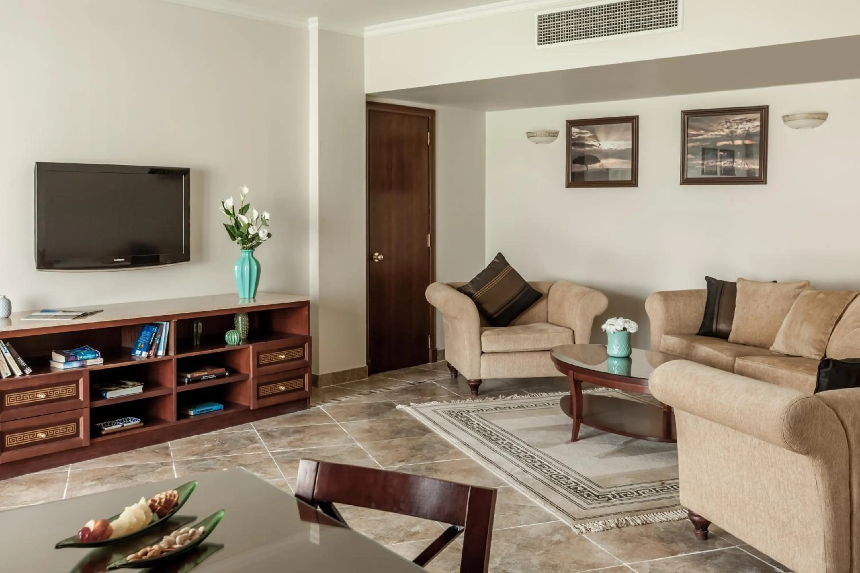 Living room in Jolie Ville Hotel & Spa Kings Island Luxor