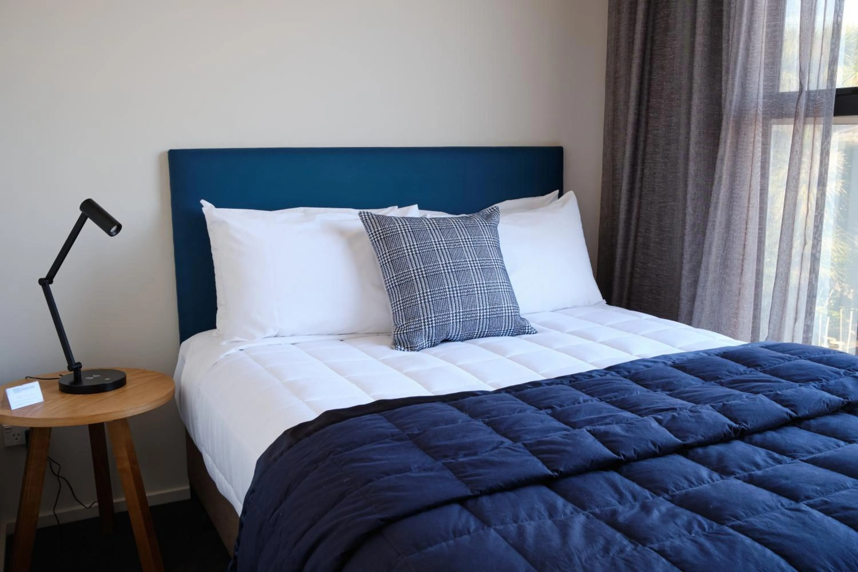 Bedroom, Bed in 538 Great King Motel