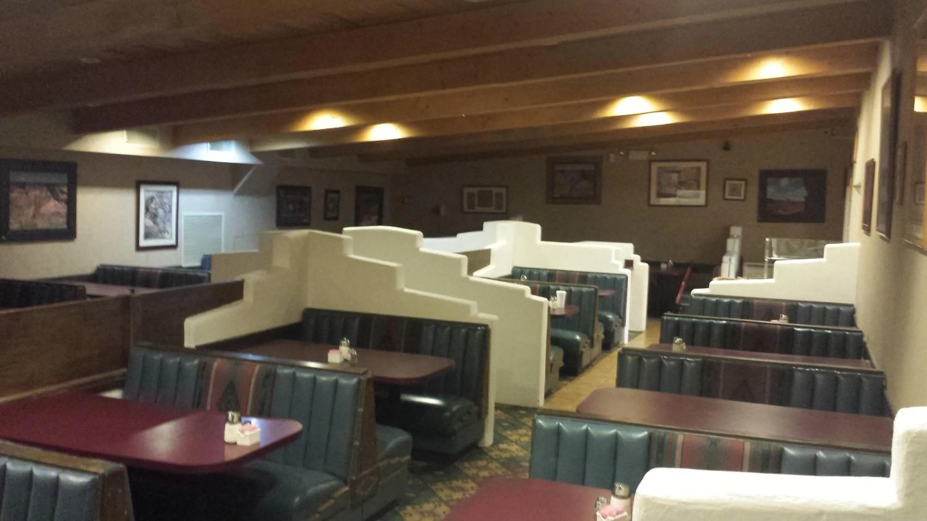 Restaurant/places to eat in Thunderbird Lodge