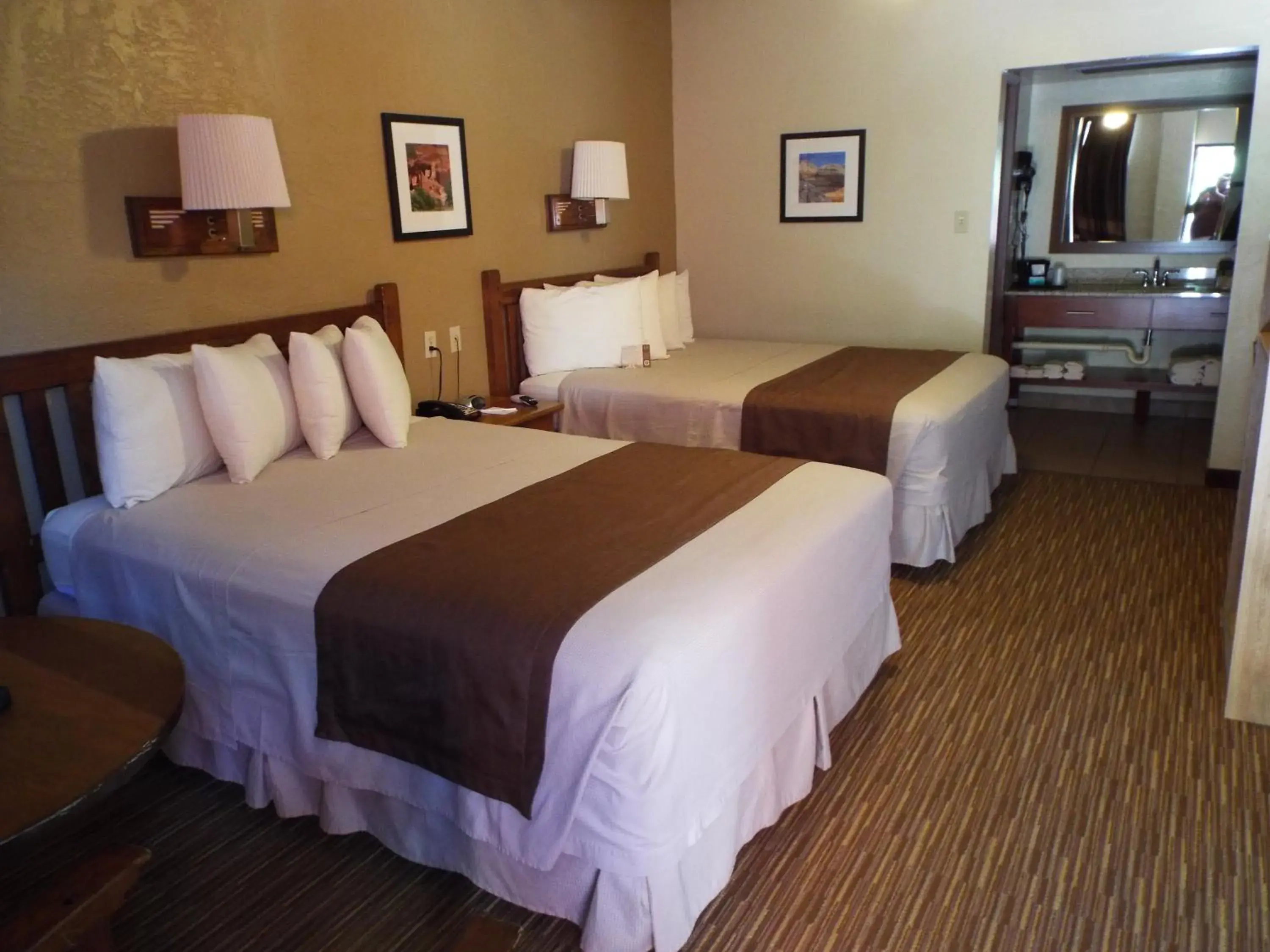 Standard Double Room in Thunderbird Lodge Standard Double Room in Thunderbird Lodge