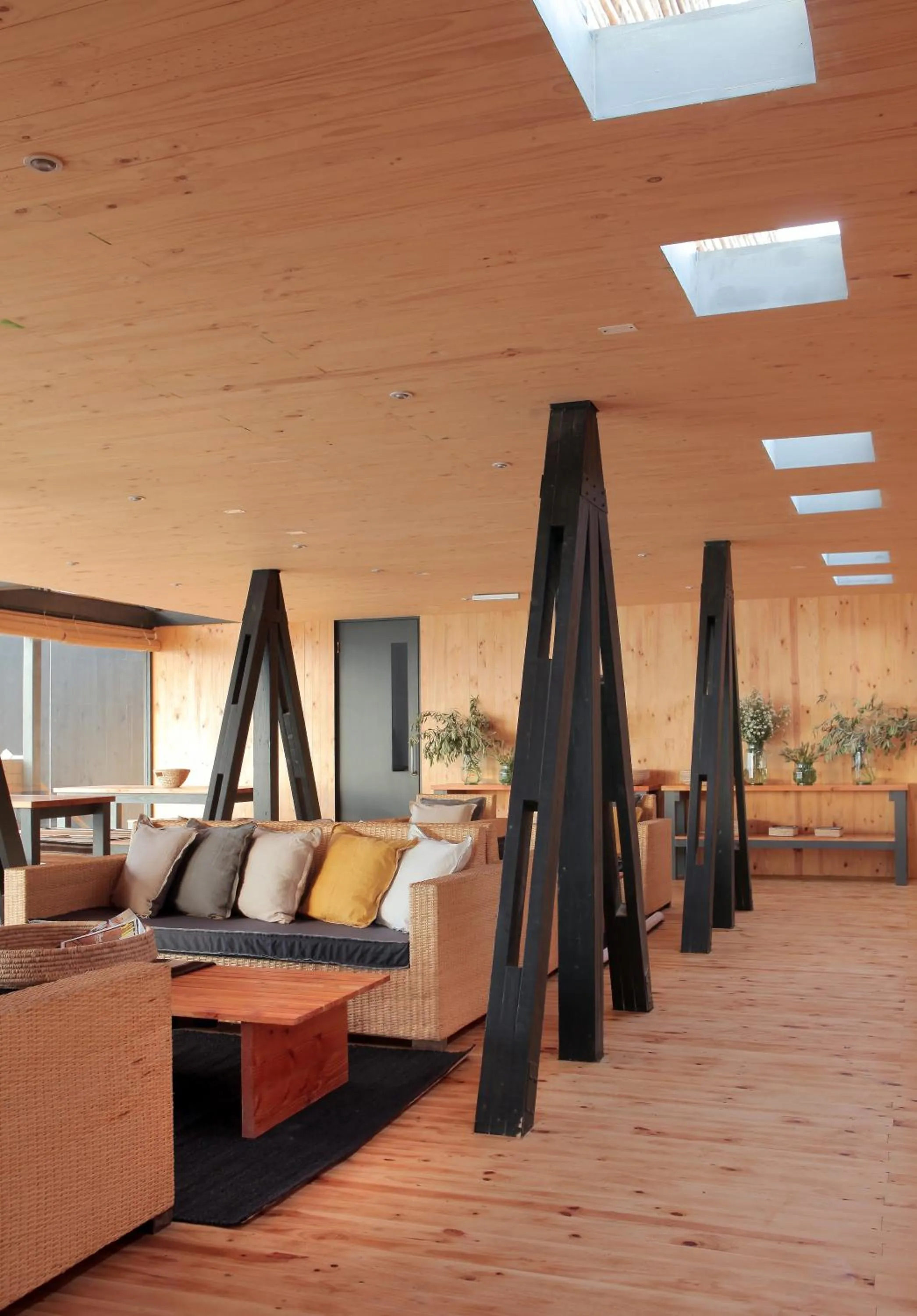 Communal lounge/ TV room in Hotel Apacheta